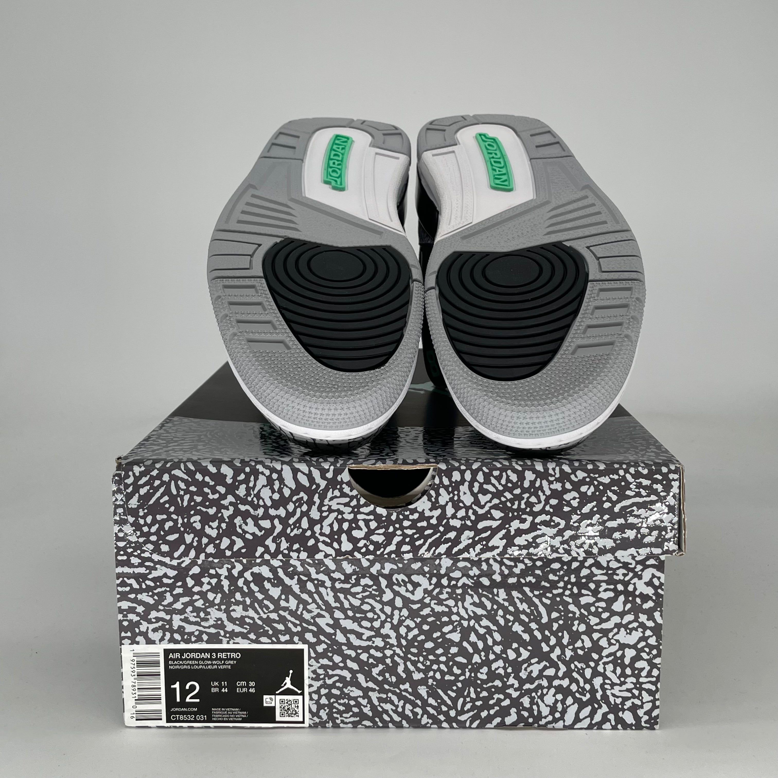 AIR JORDAN 3 GREEN GLOW CT8532-031 SIZE SIZE 12/13.5W