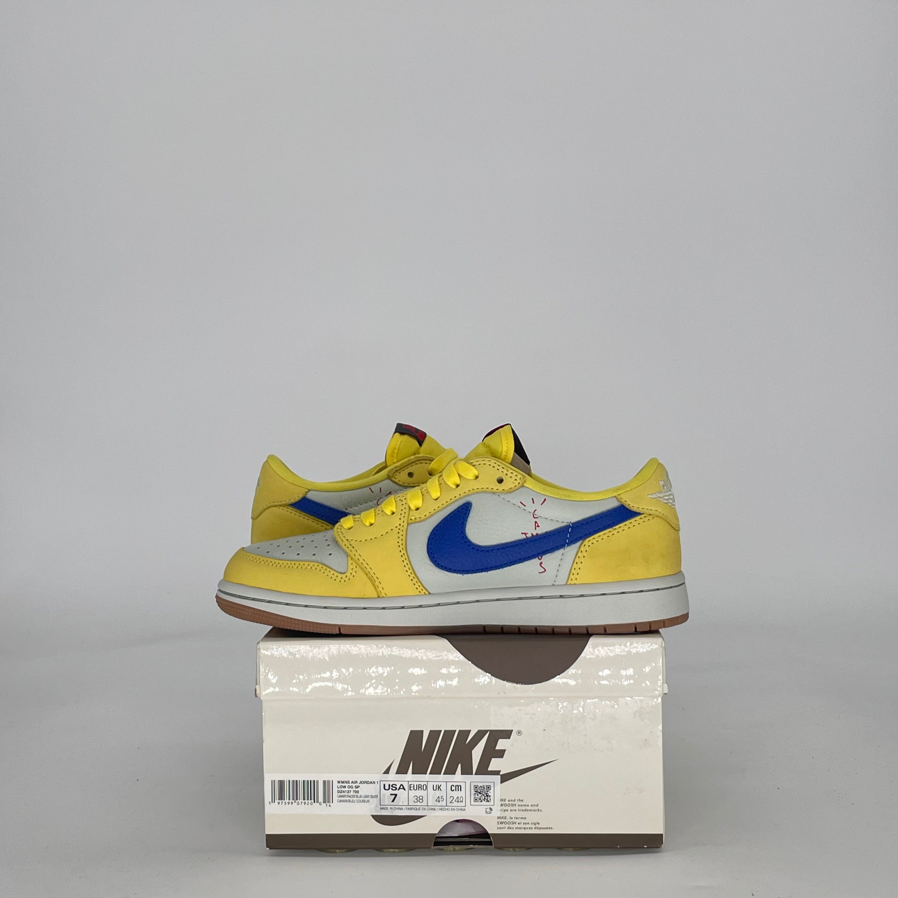 AIR JORDAN 1 LOW TRAVIS SCOTT CANARY DZ4137-700 SIZE 5.5/7W GS