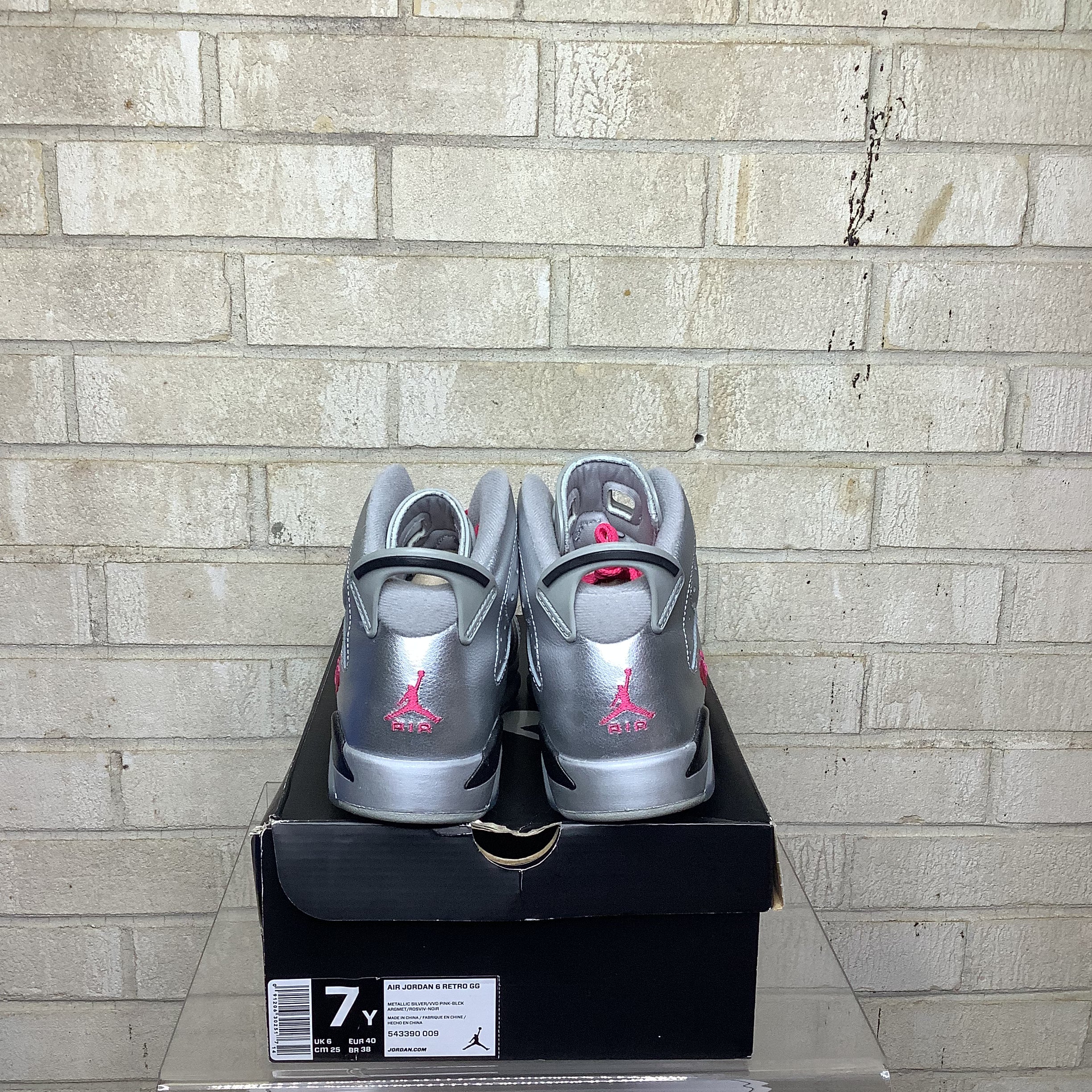 AIR JORDAN 6 VALENTINES DAY SIZE 7/8.5W 543390-009