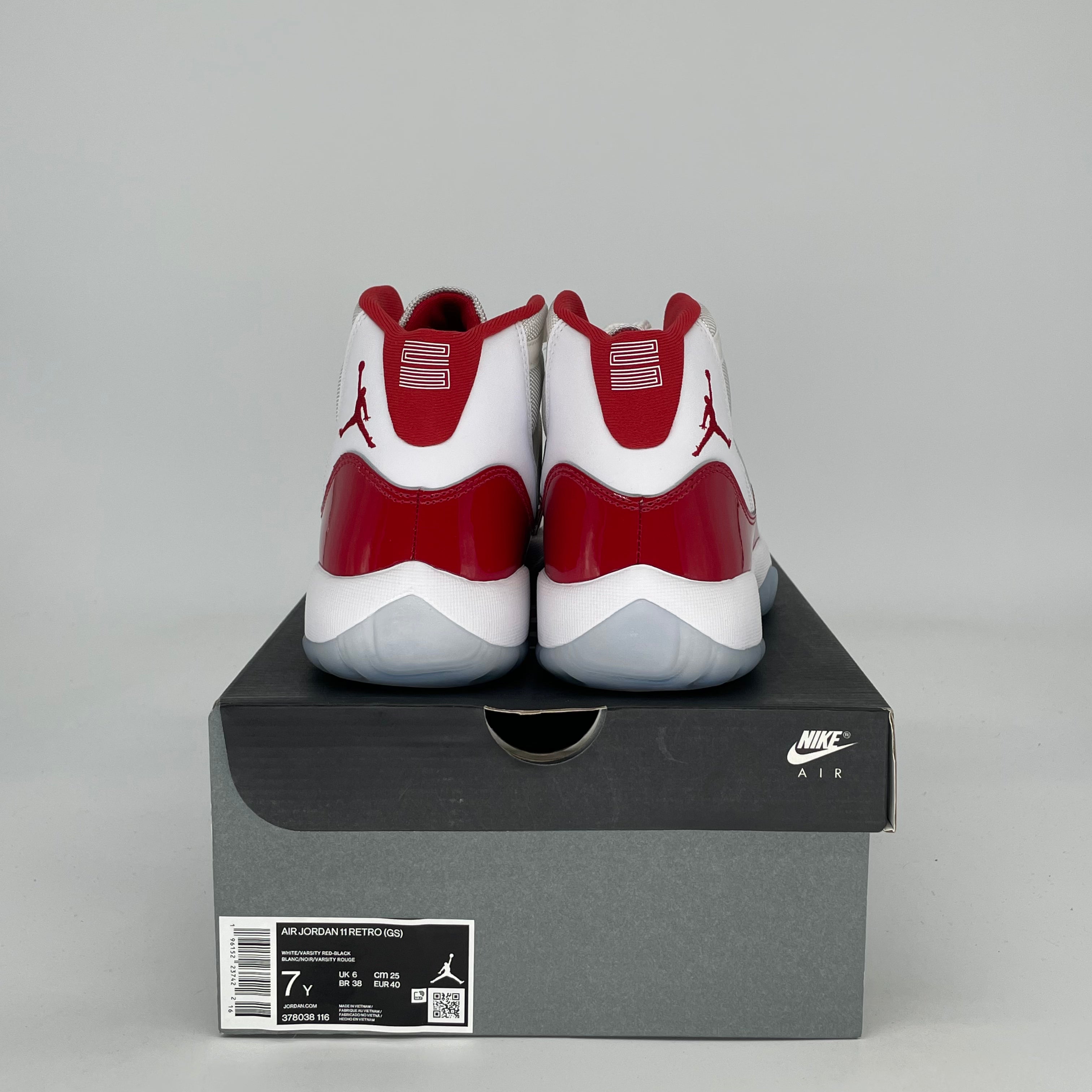 AIR JORDAN 11 CHERRY 378038-116 SIZE 7/8.5W