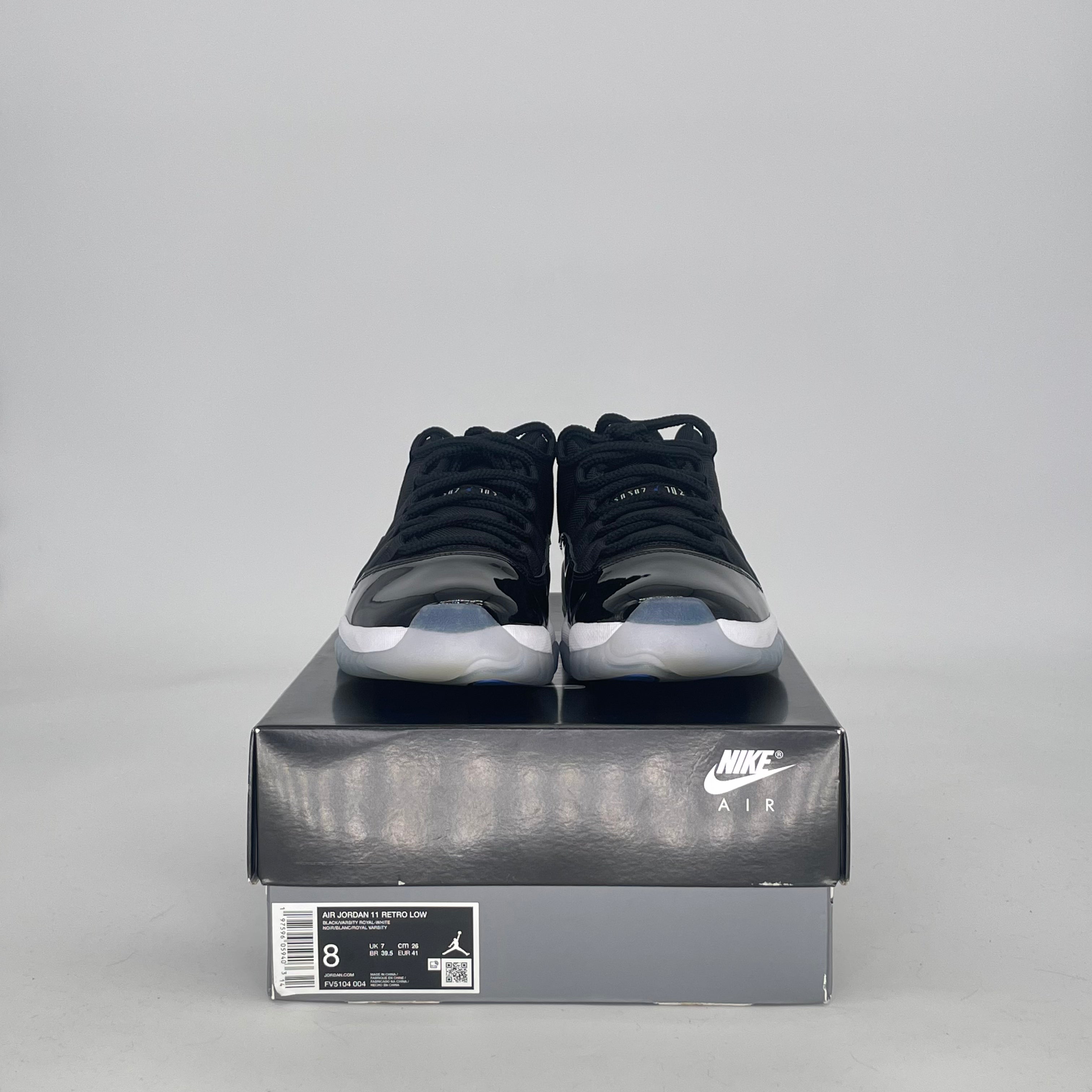 AIR JORDAN 11 LOW SPACE JAM FV5104-004 SIZE 8/9.5W