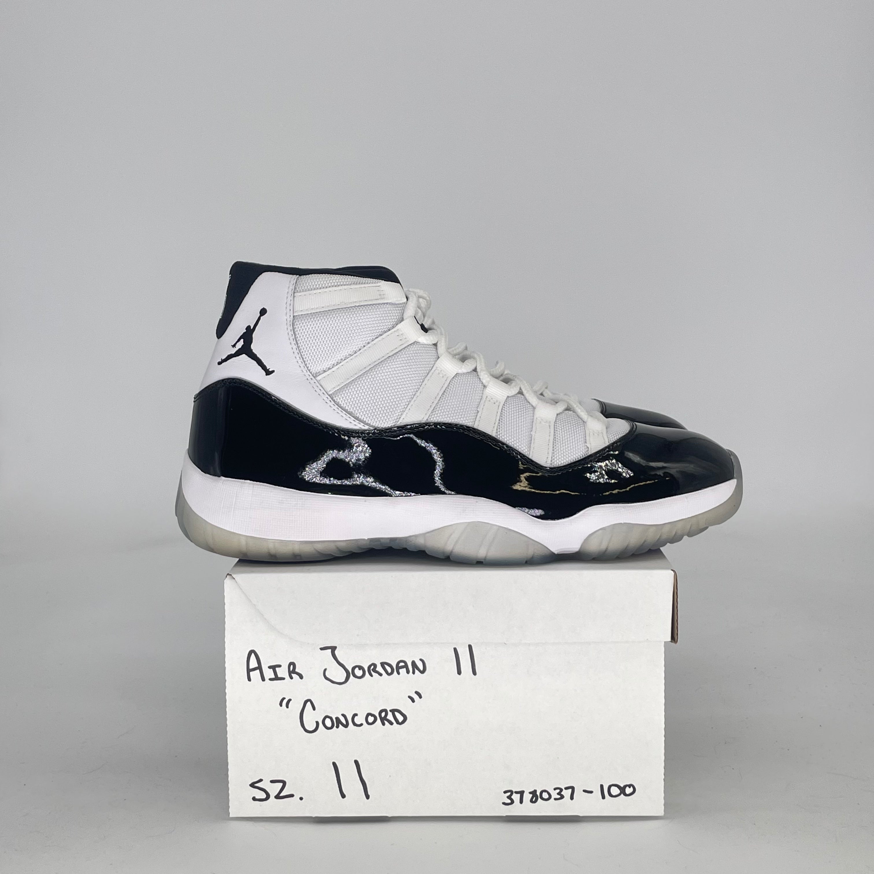 AIR JORDAN 11 CONCORD 378037-100 SIZE 11/12.5W