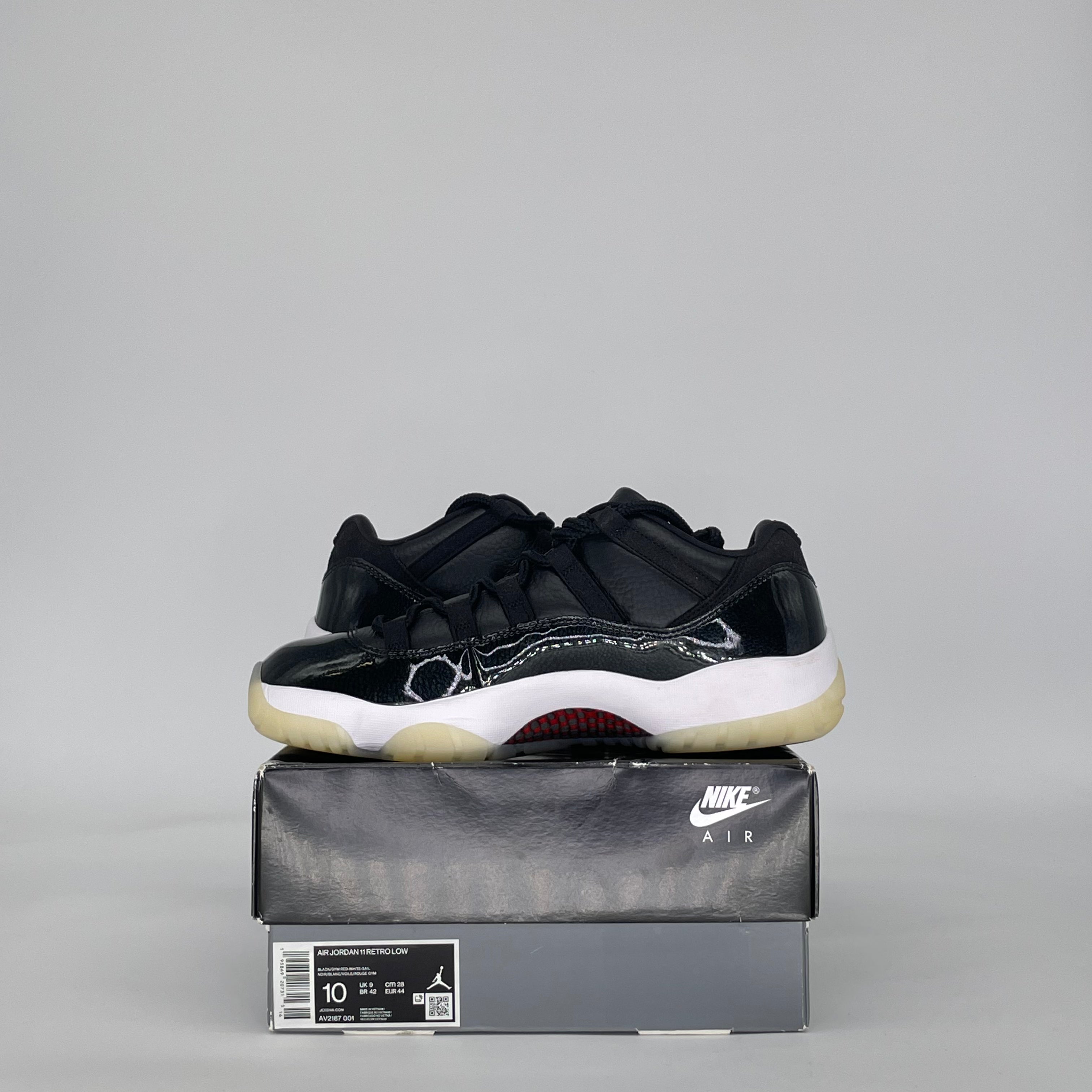 AIR JORDAN 11 LOW 72-10 AV2187-001 SIZE 10/11.5W