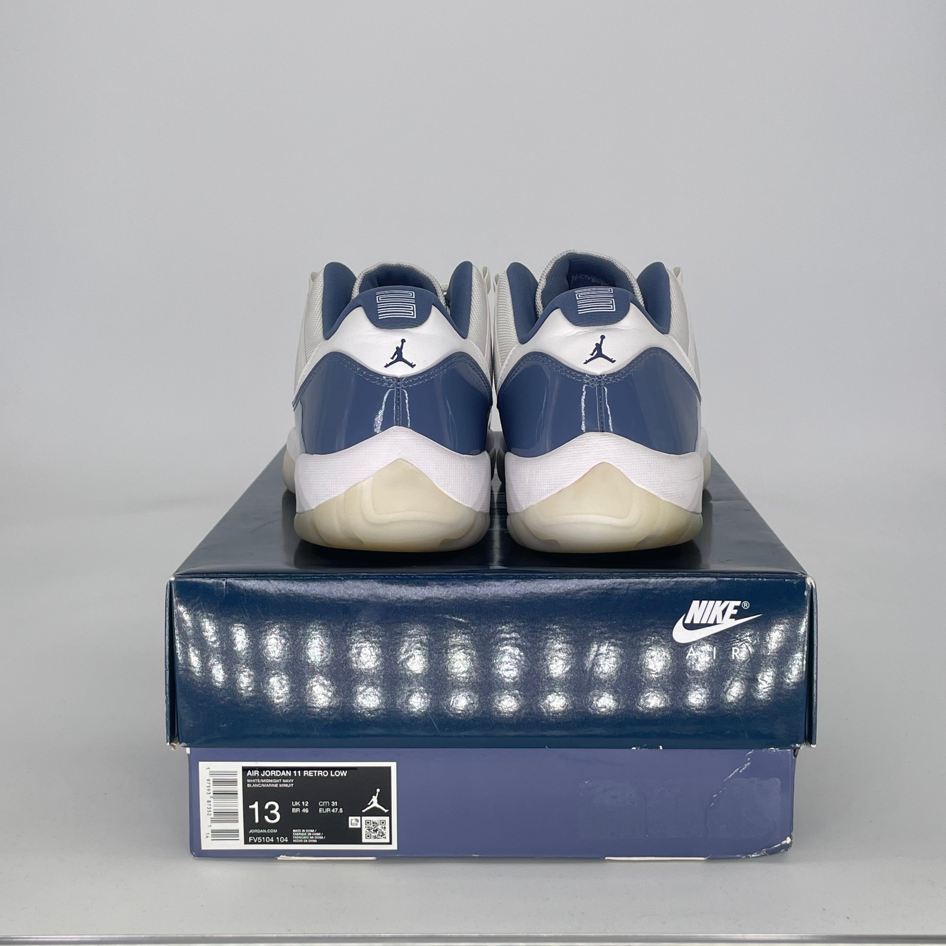 AIR JORDAN 11 LOW DIFFUSED BLUE FV5121-104 SIZE 13/14.5W