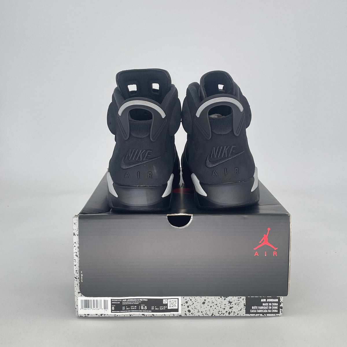 Jordan 6 Retro Cap and Gown