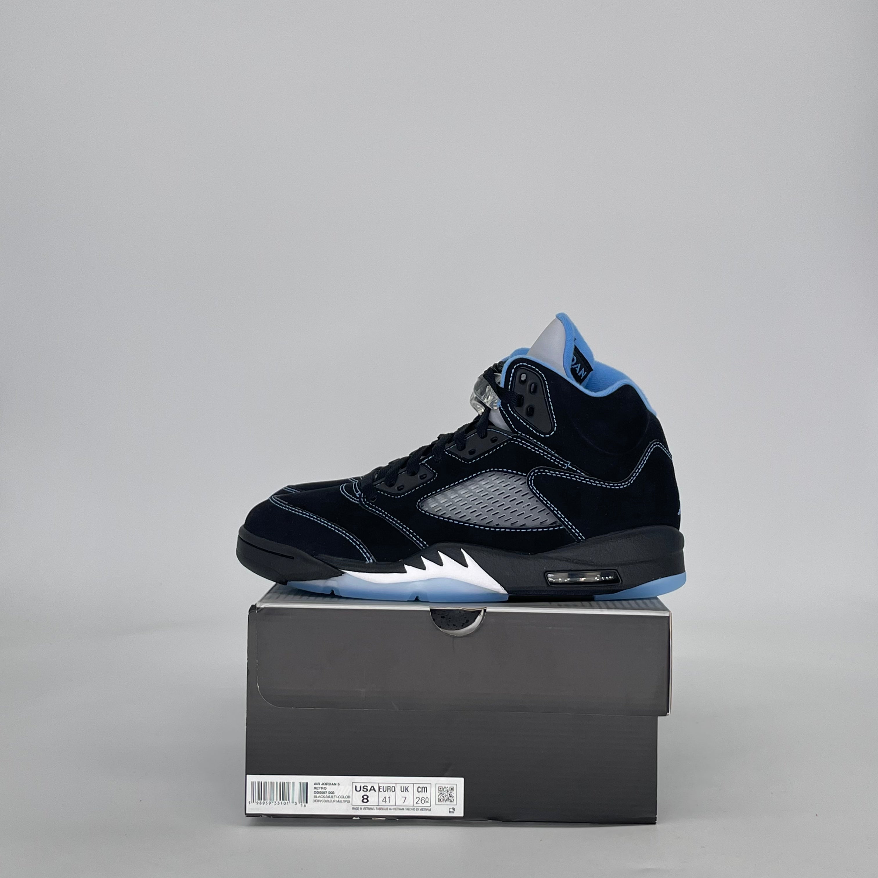 AIR JORDAN 5 BLACK UNIVERSITY BLUE DD0587-008 SIZE 8/9.5W