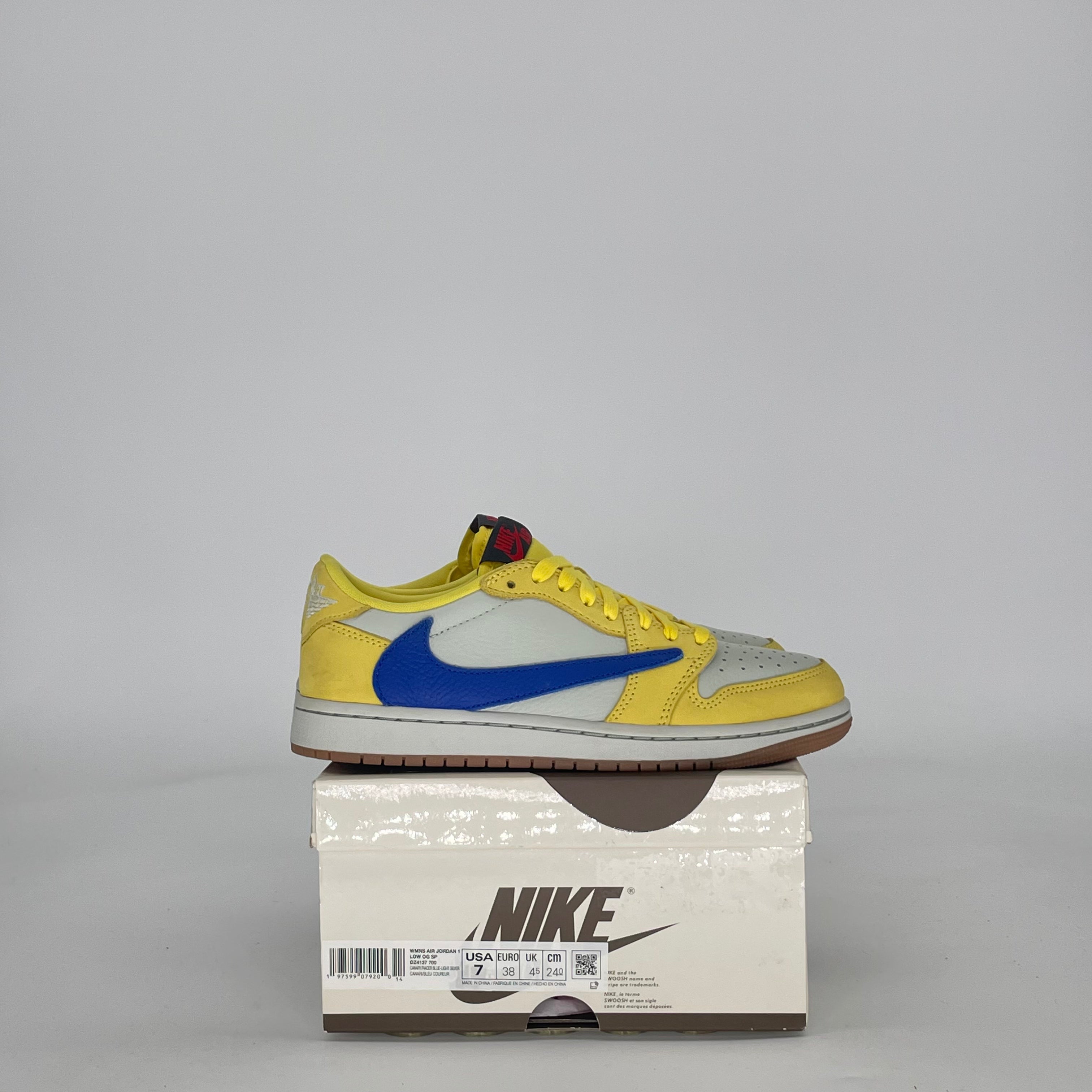 AIR JORDAN 1 LOW TRAVIS SCOTT CANARY DZ4137-700 SIZE 5.5/7W GS