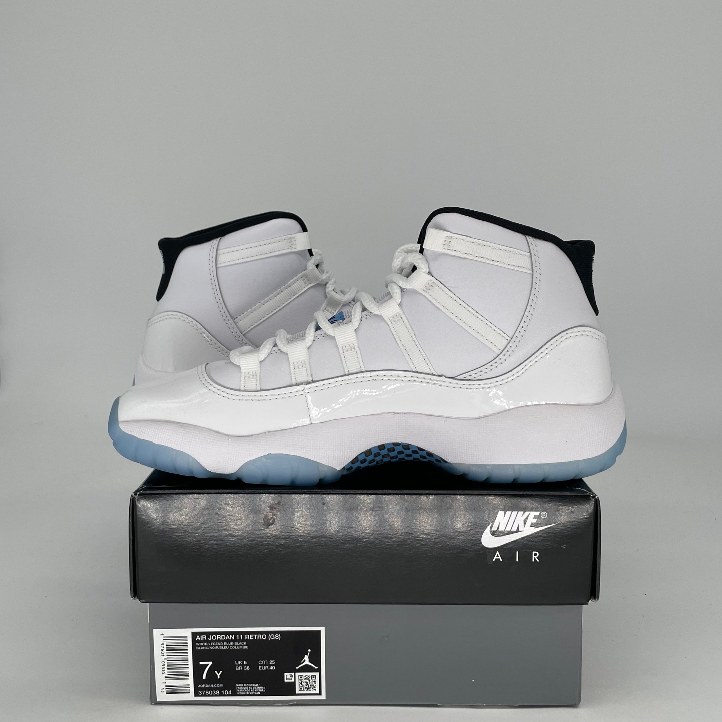 AIR JORDAN 11 LEGEND BLUE CT8012-104 SIZE 7/8.5W