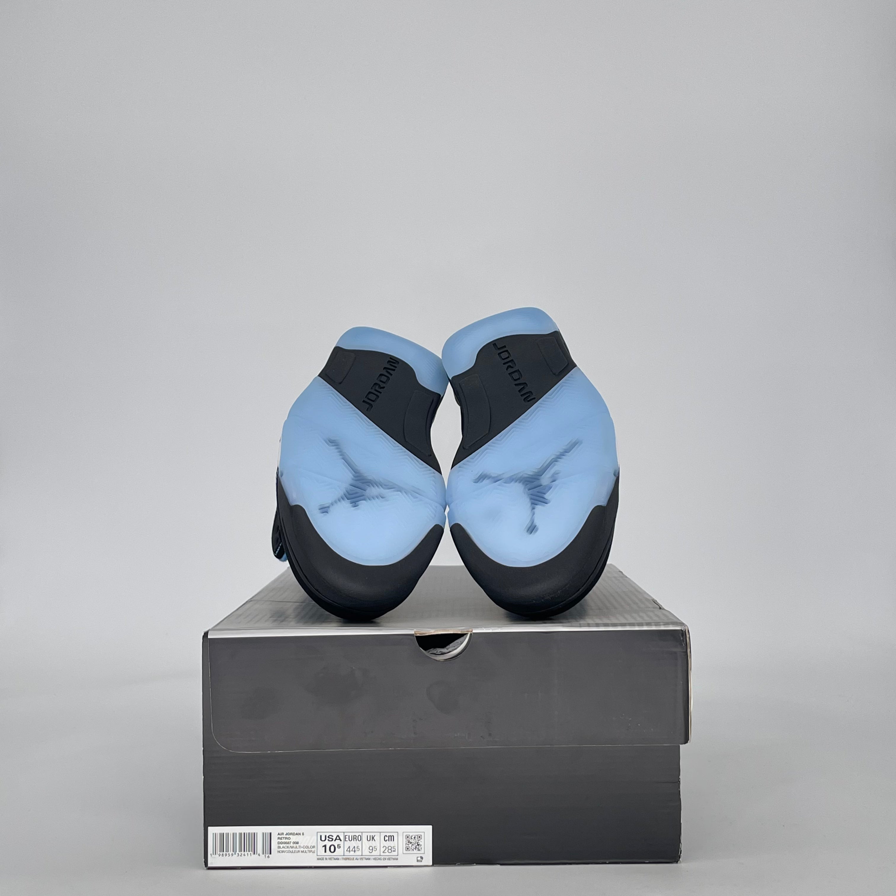 AIR JORDAN 5 BLACK UNIVERSITY BLUE DD0587-008 SIZE 10.5/12W