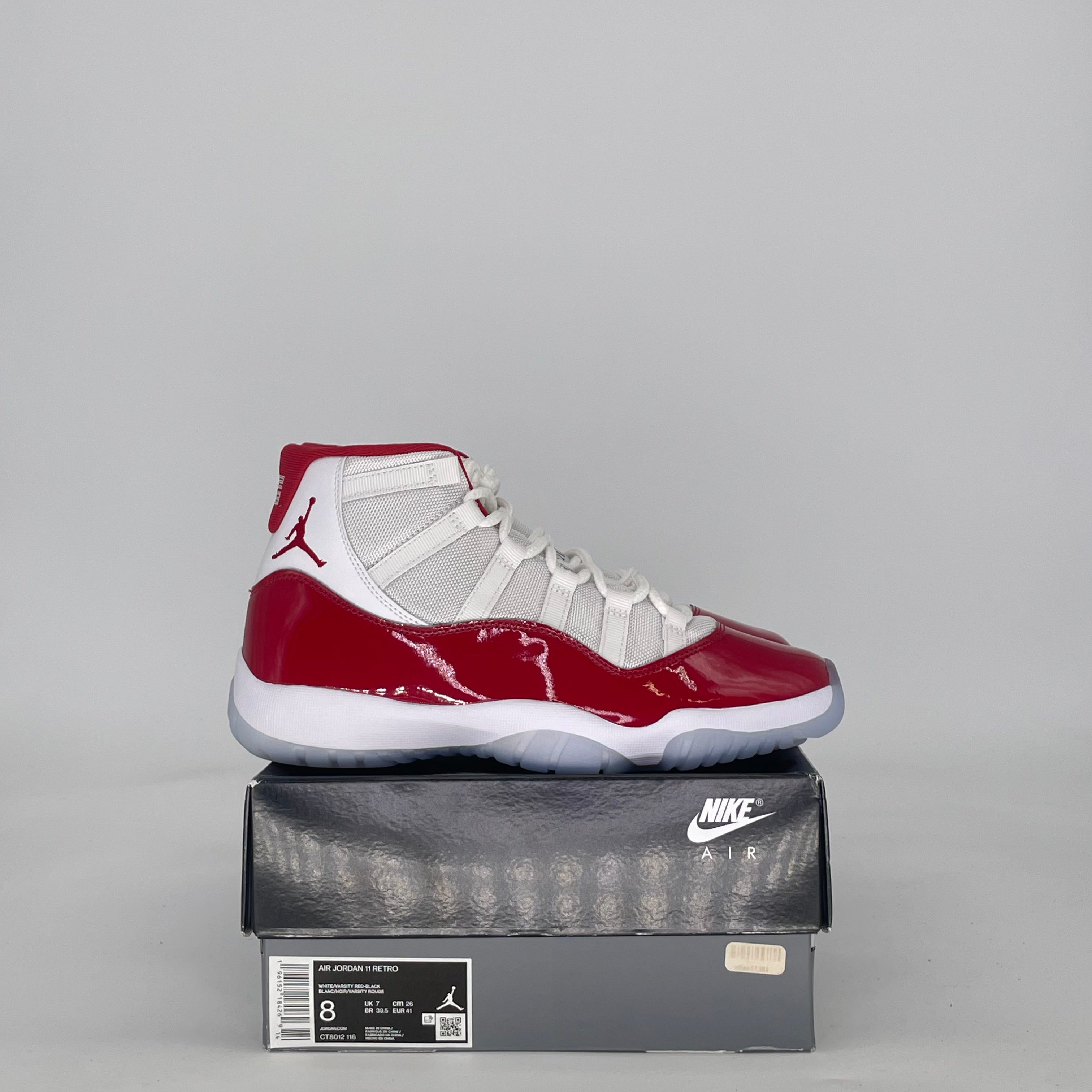 AIR JORDAN 11 CHERRY CT8012-116 SIZE 8/9.5W