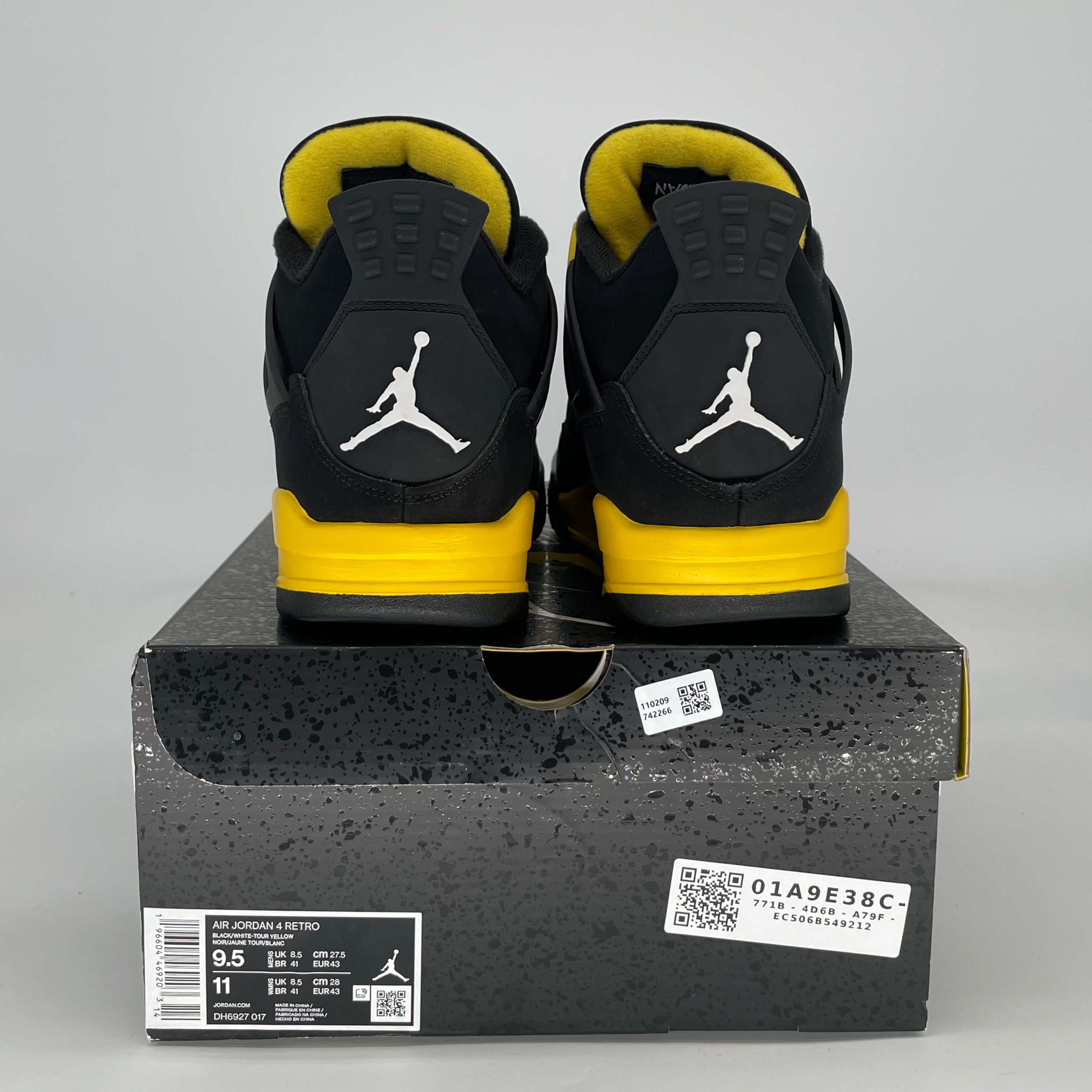 AIR JORDAN 4 THUNDER DH6927-017 SIZE 9.5/11W