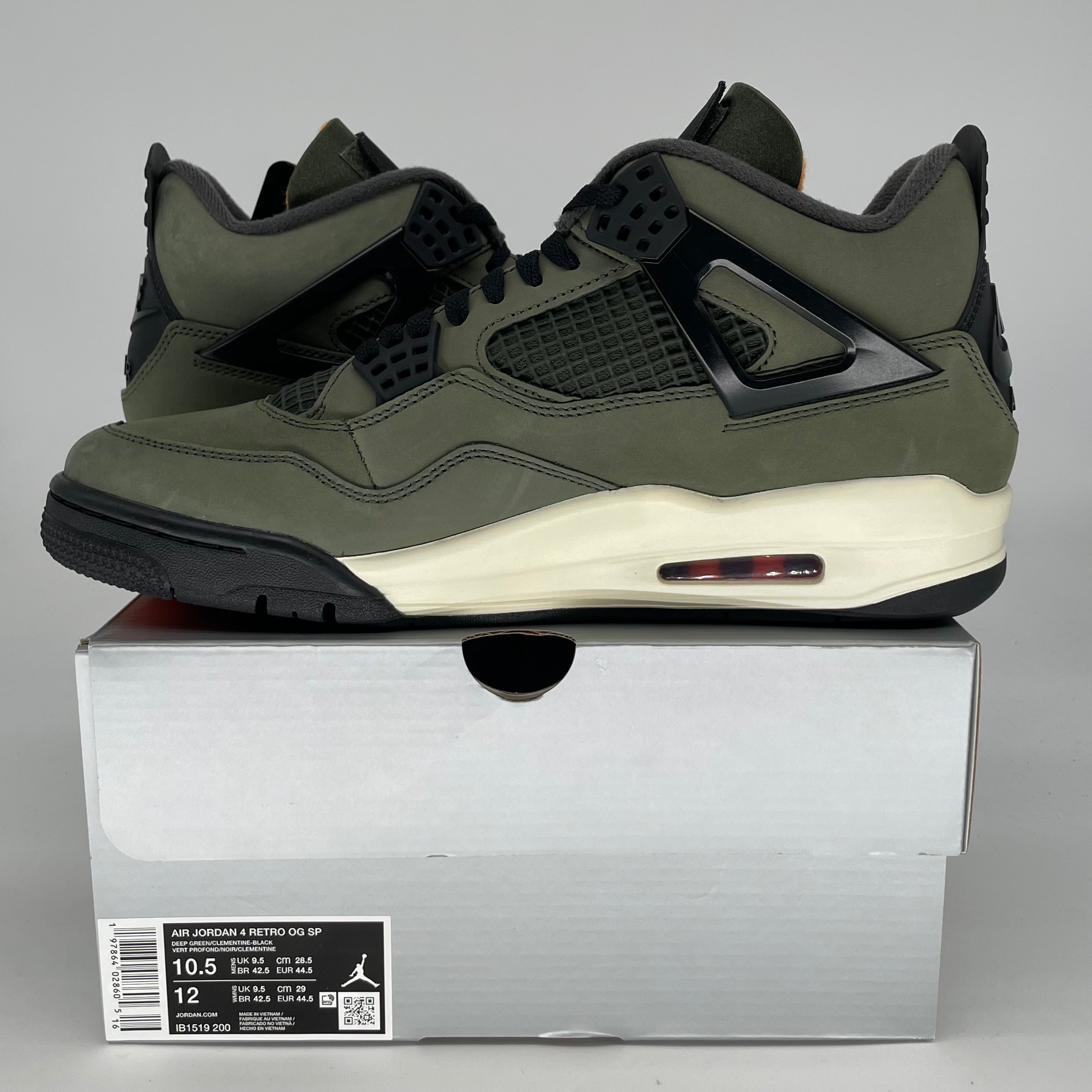 AIR JORDAN 4 UNDEFEATED 2025 IB1519-200 SIZE 10.5/12W