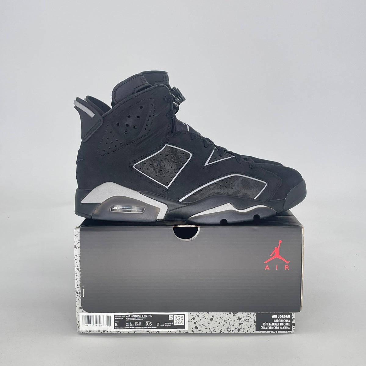 Jordan 6 Retro Cap and Gown