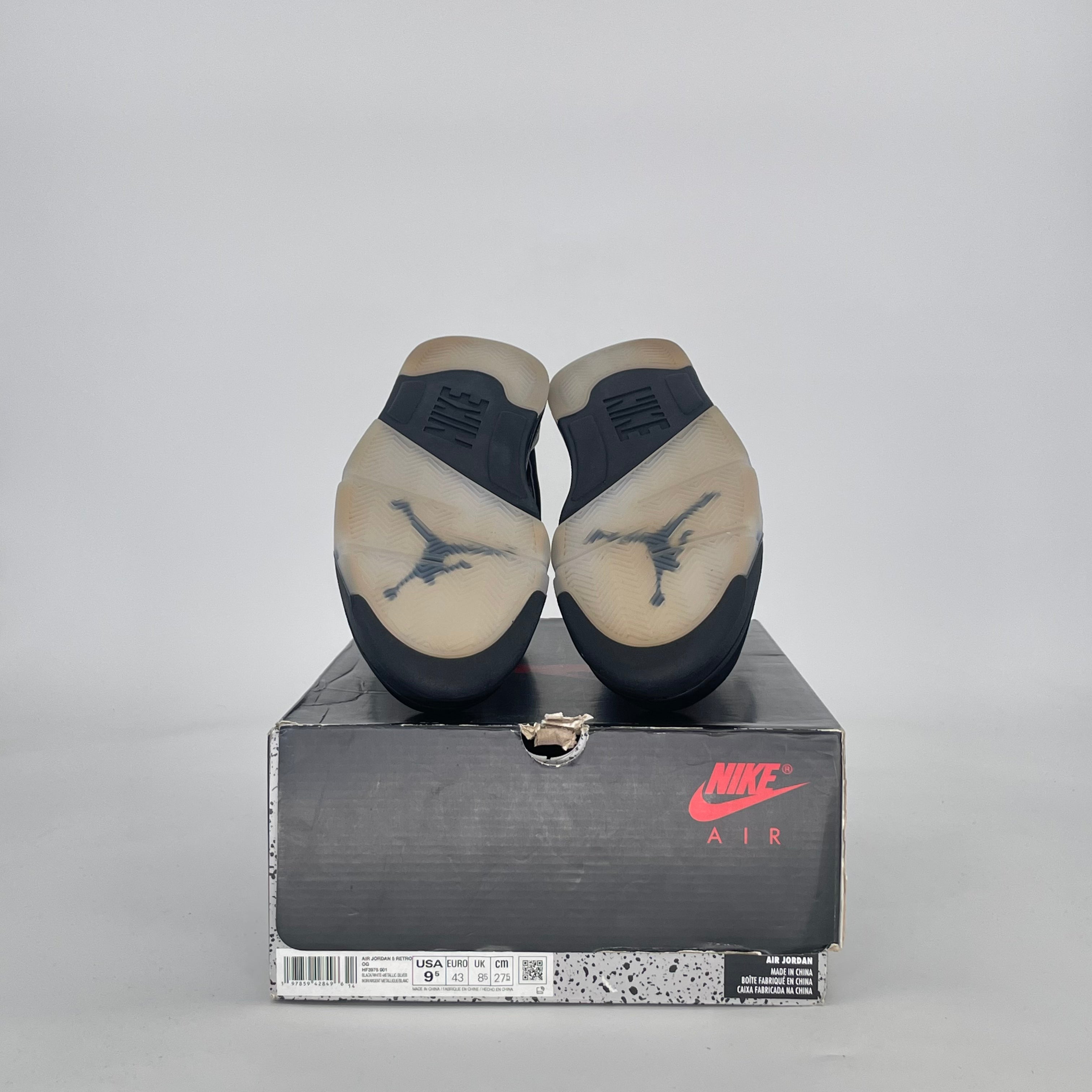 AIR JORDAN 5 BLACK METALLIC REIMAGINED HF3975-001 SIZE 9.5/11W