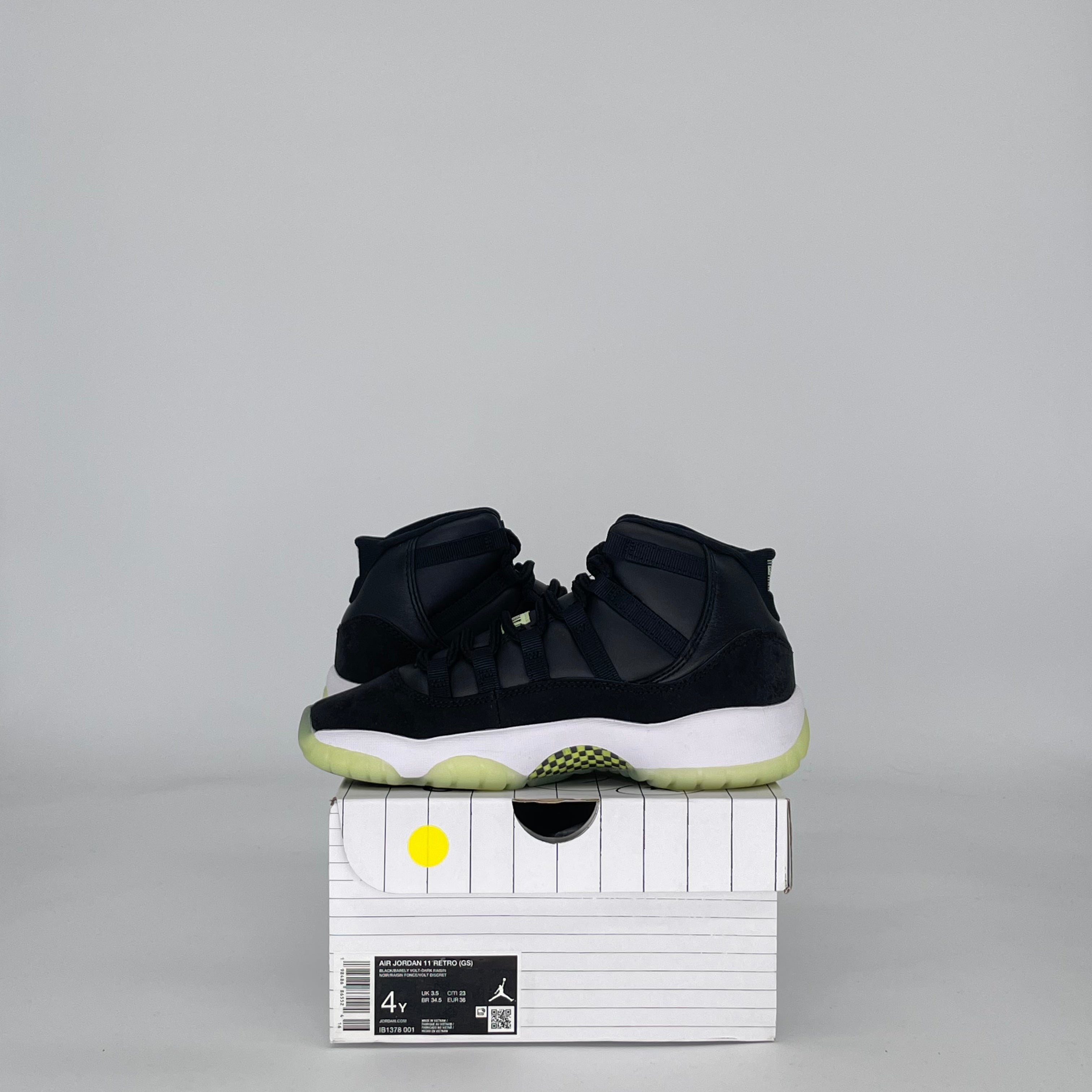 AIR JORDAN 11 BLACK BARELY VOLT IB1378-001 SIZE 4/5.5W GS
