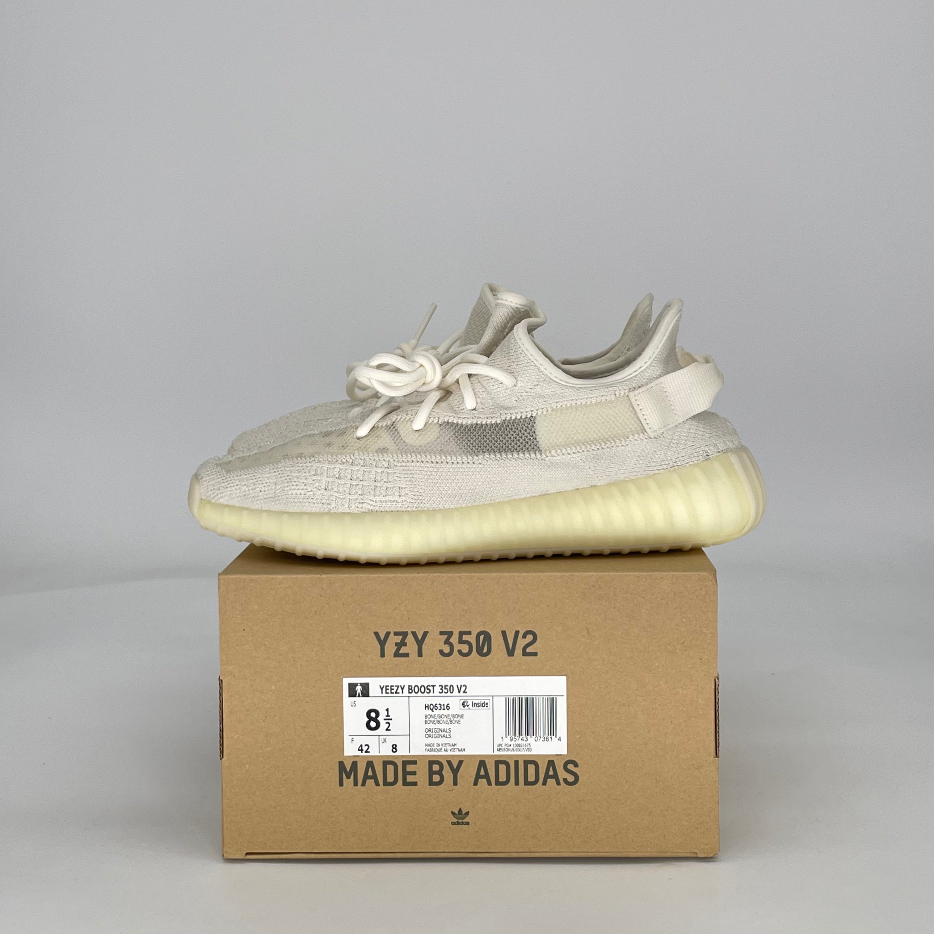 ADIDAS YEEZY BOOST 350 V2 BONE HQ6316 SIZE 8.5/10W
