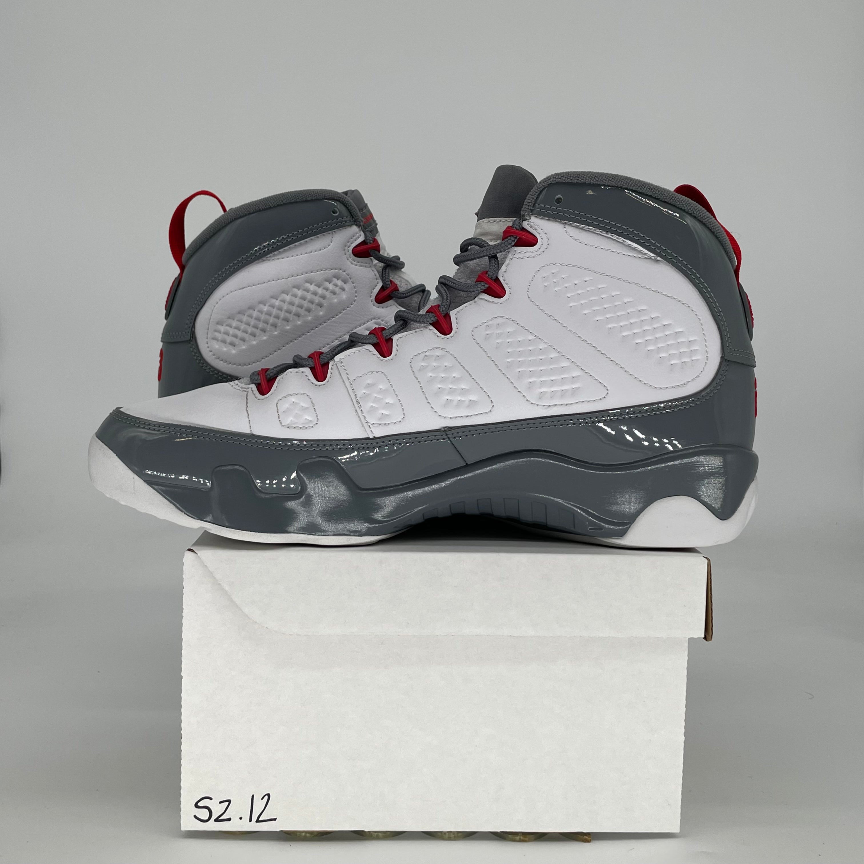 AIR JORDAN 9 FIRE RED CT8019-162 SIZE 12/13.5W