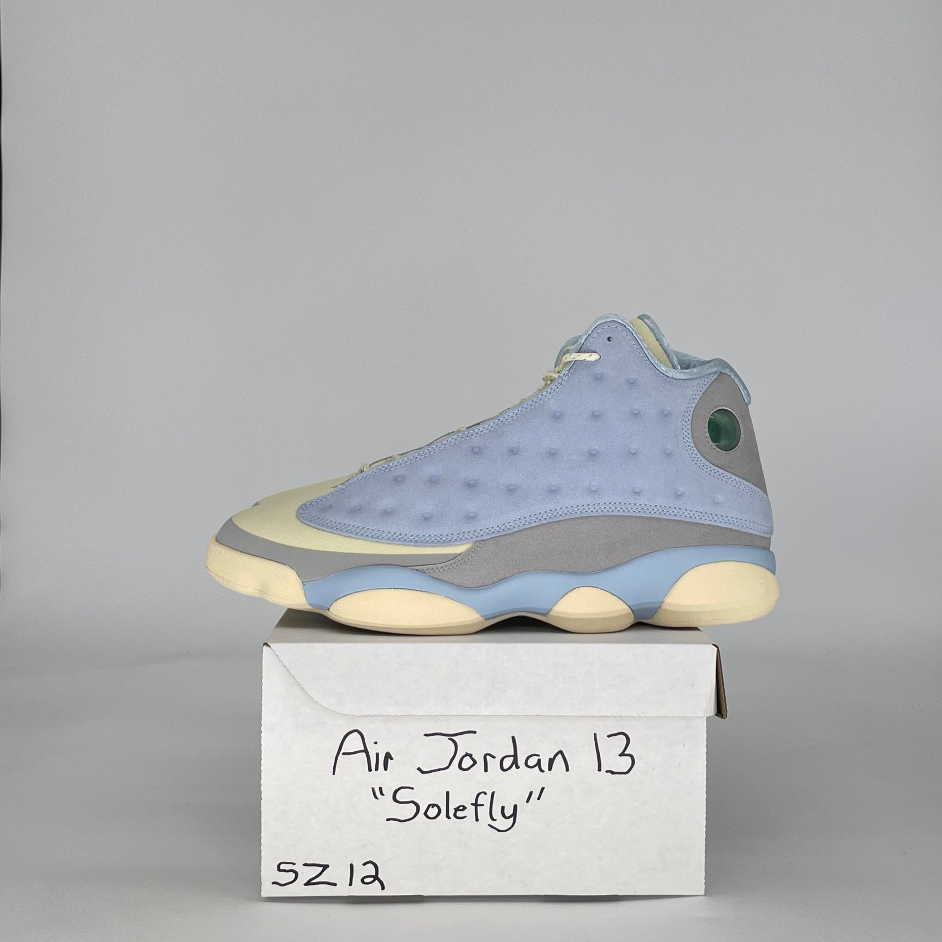 AIR JORDAN 13 SOLEFLY DX5763-100 SIZE 12/13.5W