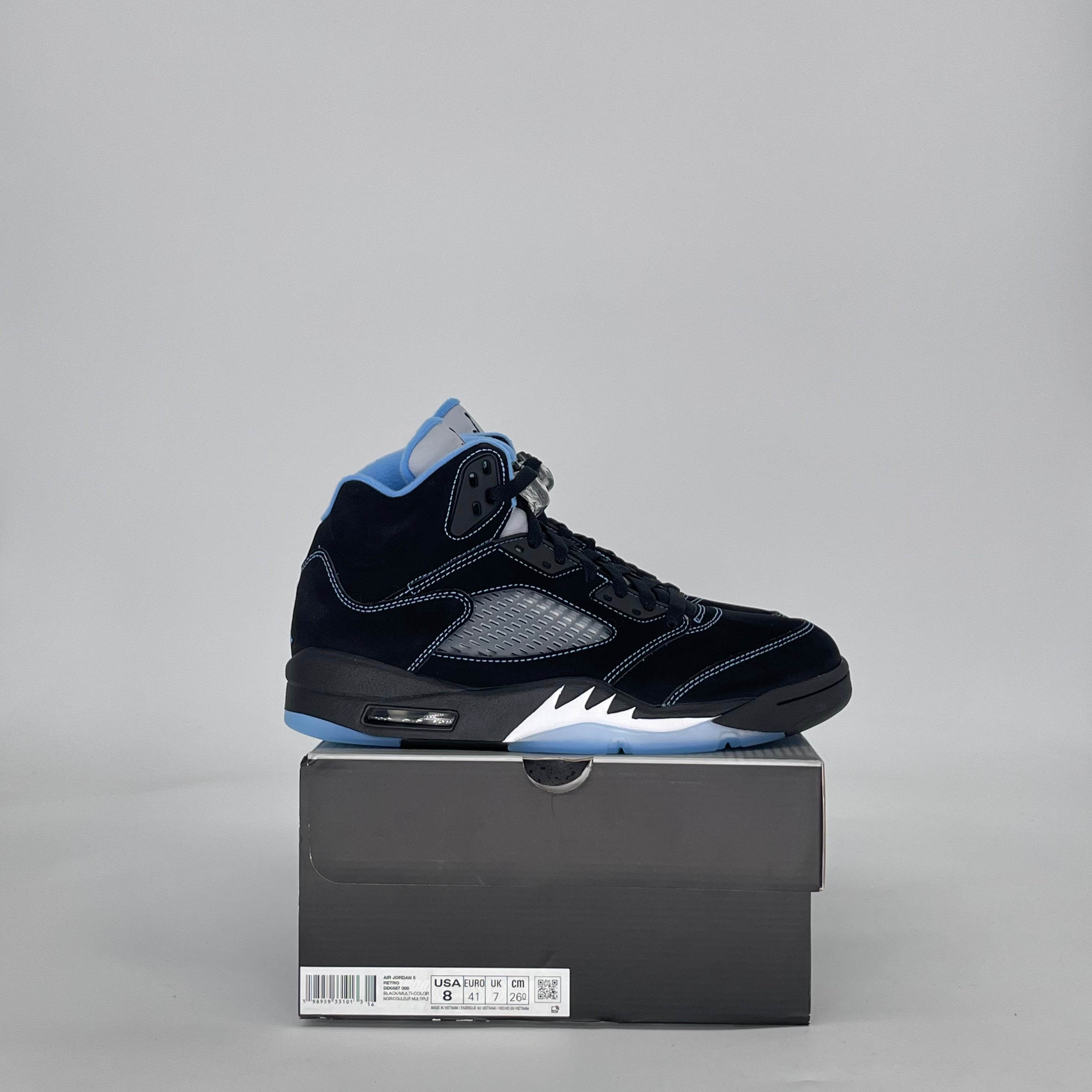 AIR JORDAN 5 BLACK UNIVERSITY BLUE DD0587-008 SIZE 8/9.5W