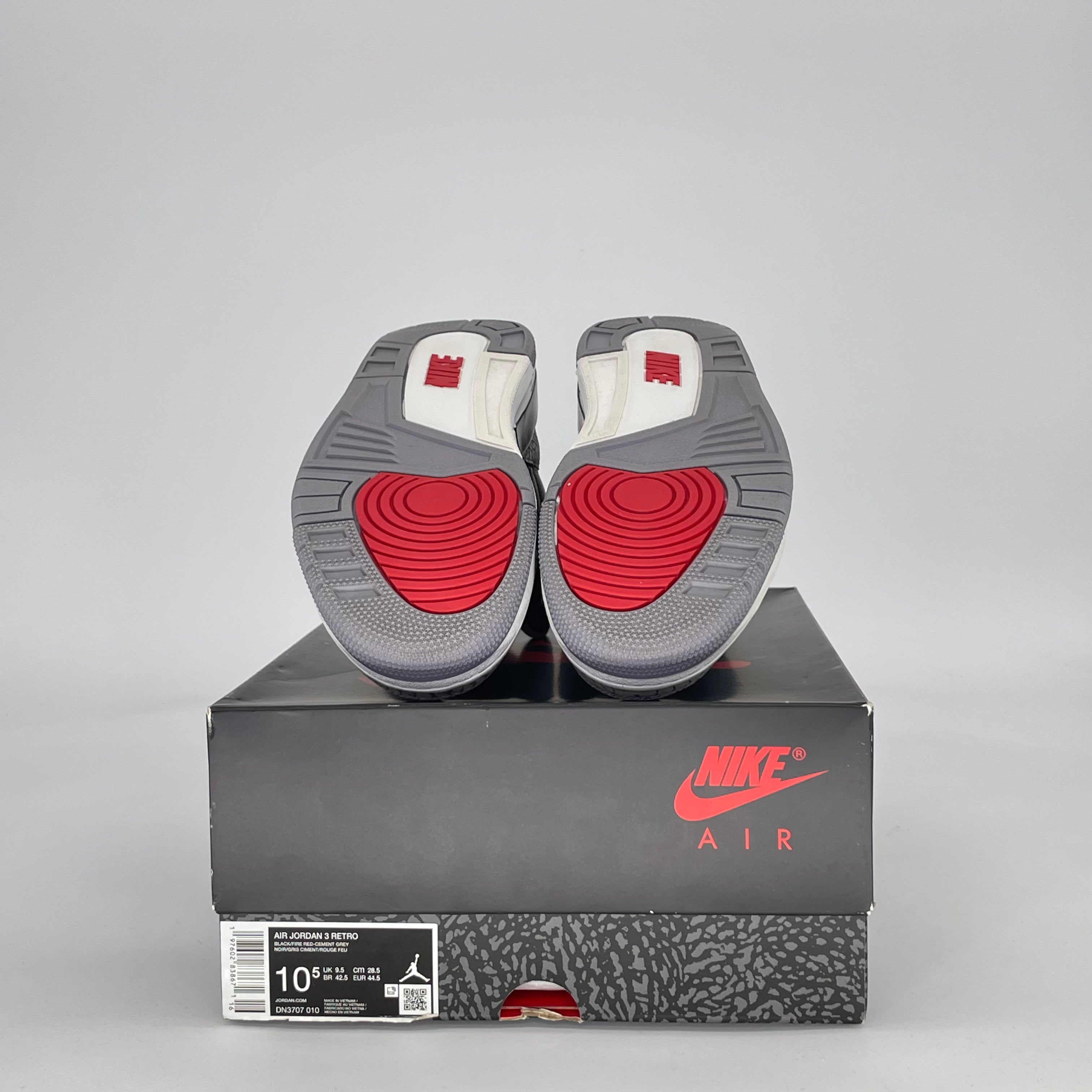 AIR JORDAN 3 BLACK CEMENT DN3707-010 SIZE 10.5/12W