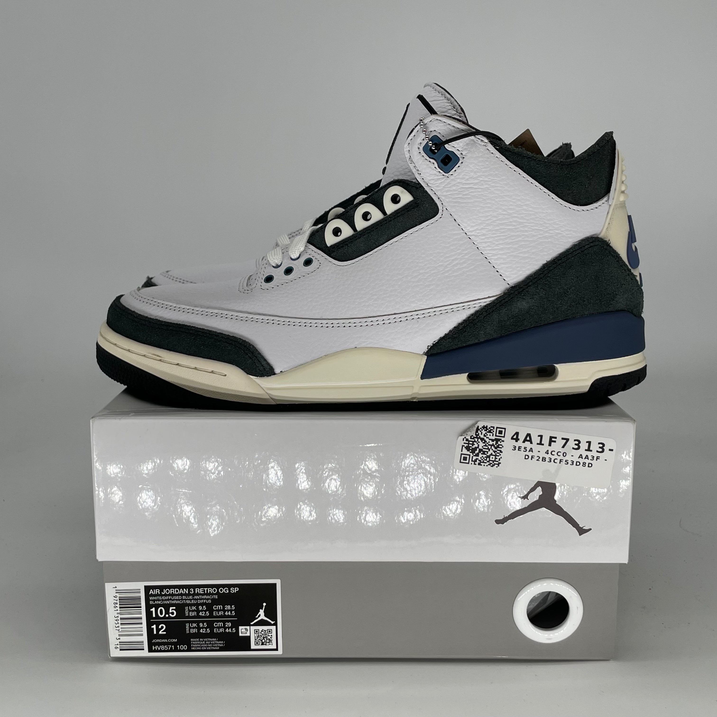 AIR JORDAN 3 A MA MANIERE DIFFUSED BLUE HV8571-100 SIZE 10.5/12W