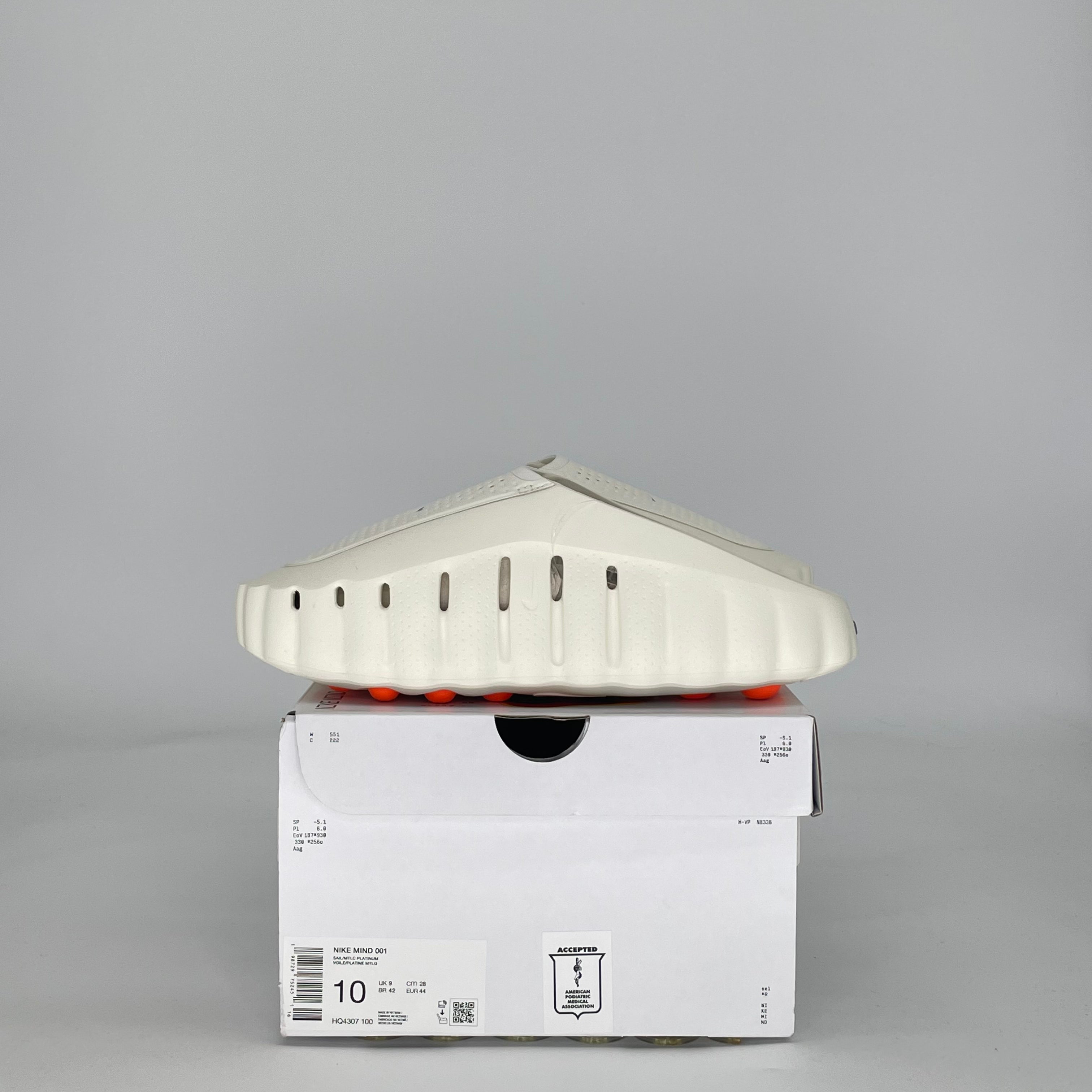 NIKE MIND 001 SLIDE SAIL HQ4307-100 SIZE 10/11.5W