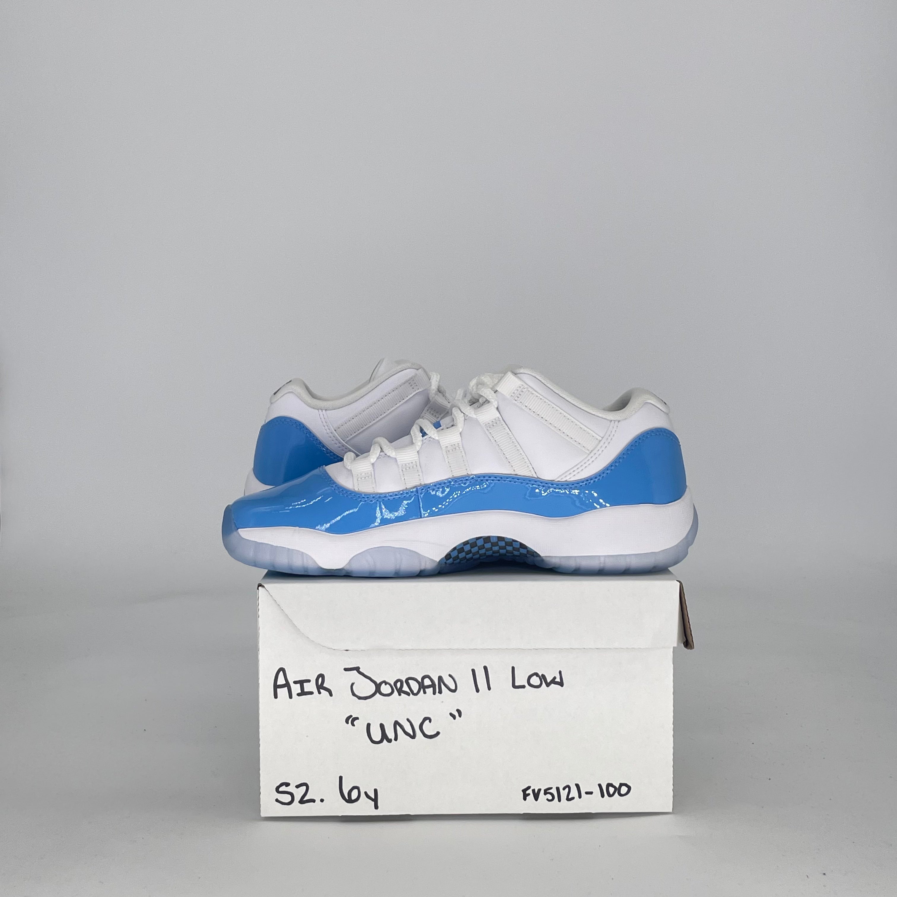 AIR JORDAN 11 LOW UNIVERSITY BLUE FV5121-100 SIZE 6/7.5W GS