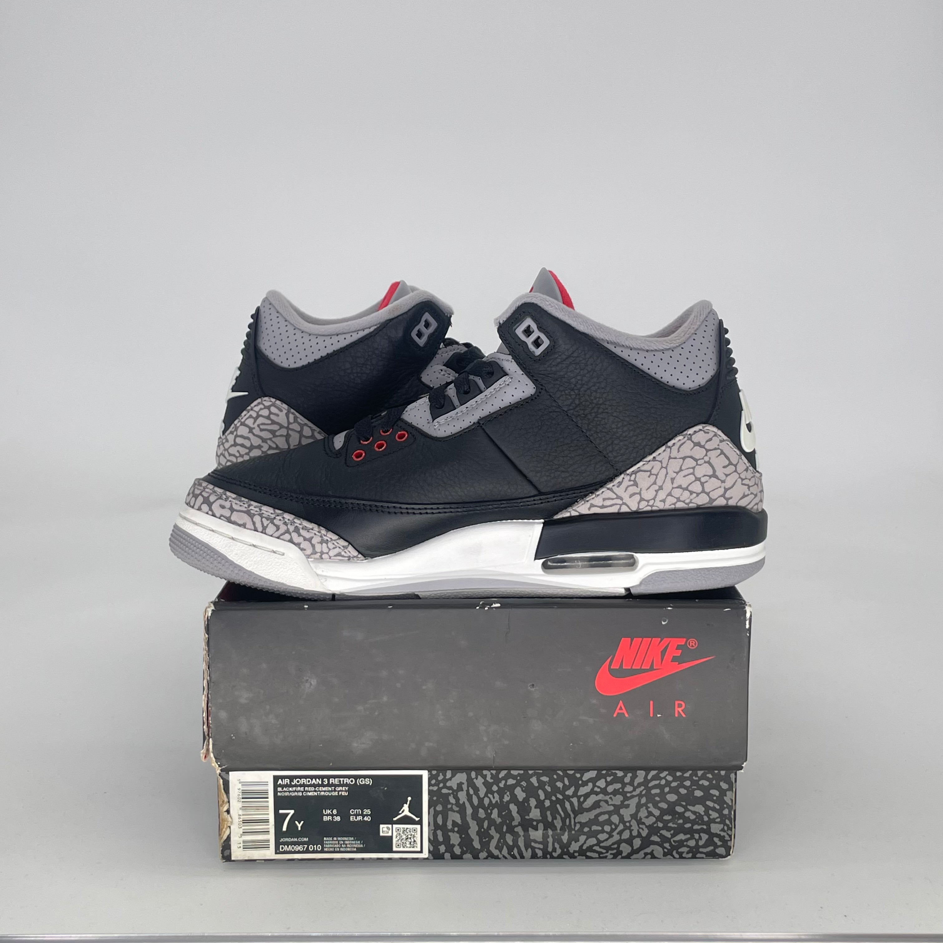 AIR JORDAN 3 BLACK CEMENT DM0967-010 SIZE 7/8.5W GS