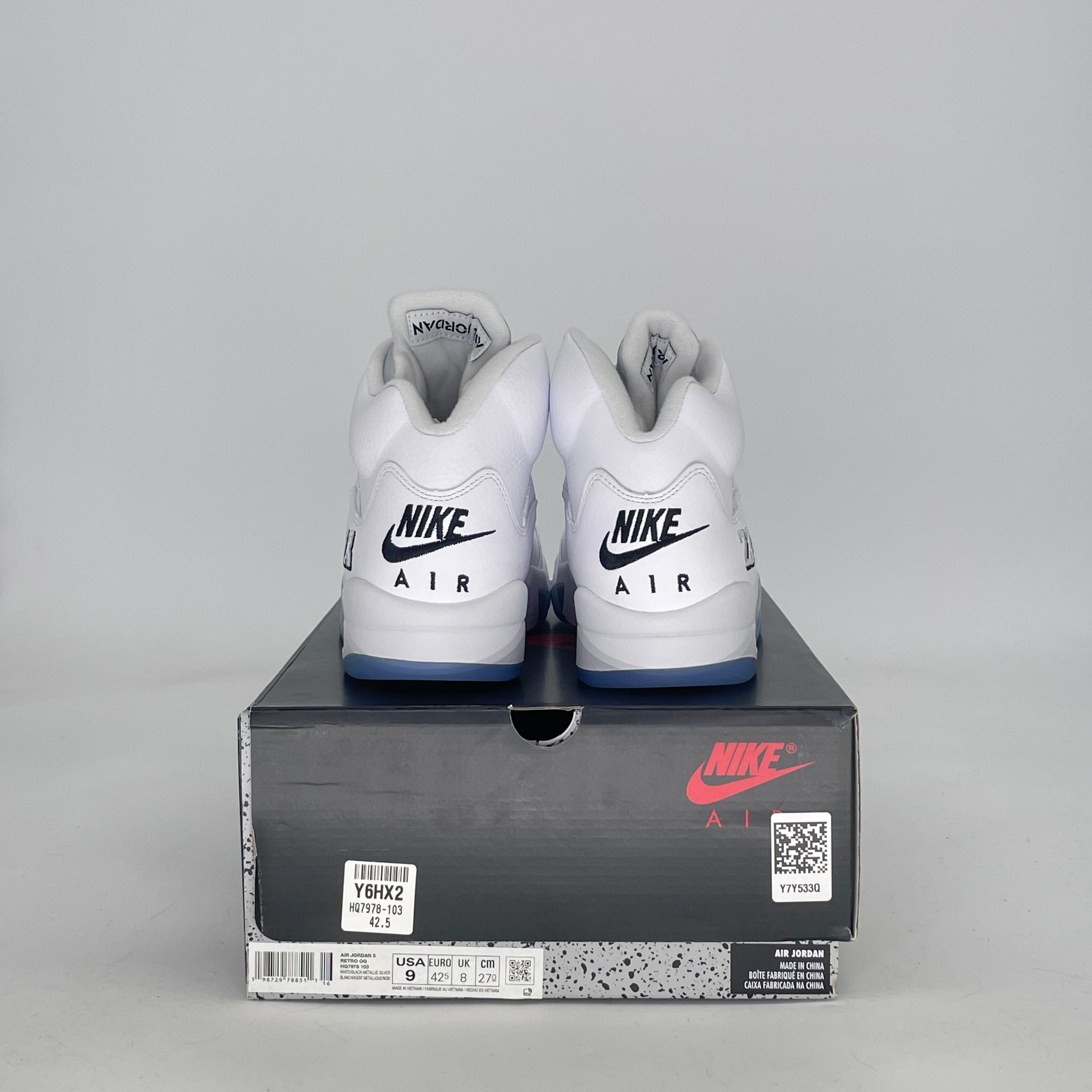 AIR JORDAN 5 WHITE METALLIC HQ7978-103 SIZE 9/10.5W