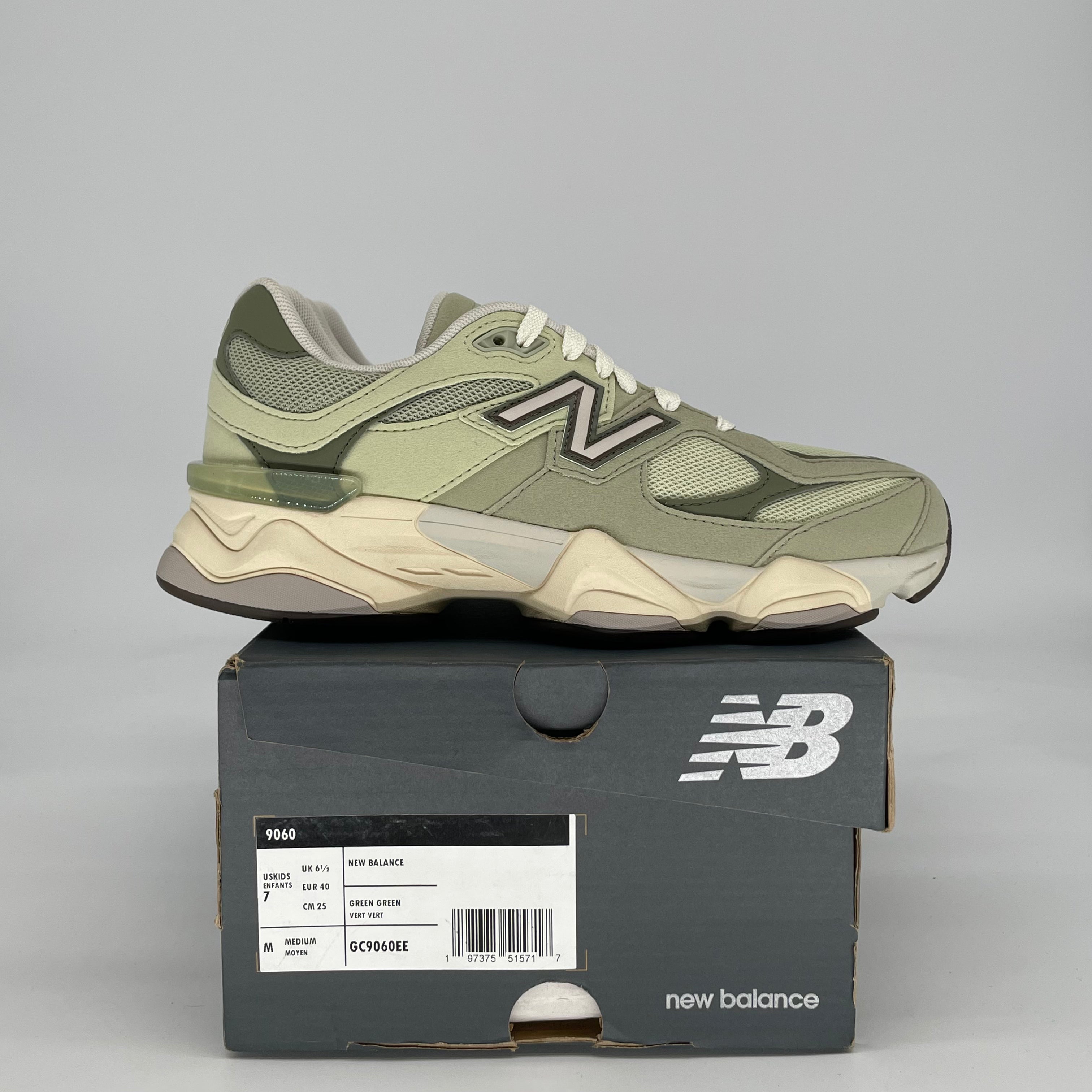 NEW BALANCE 9060 OLIVINE GC9060EE SIZE 7/8.5W