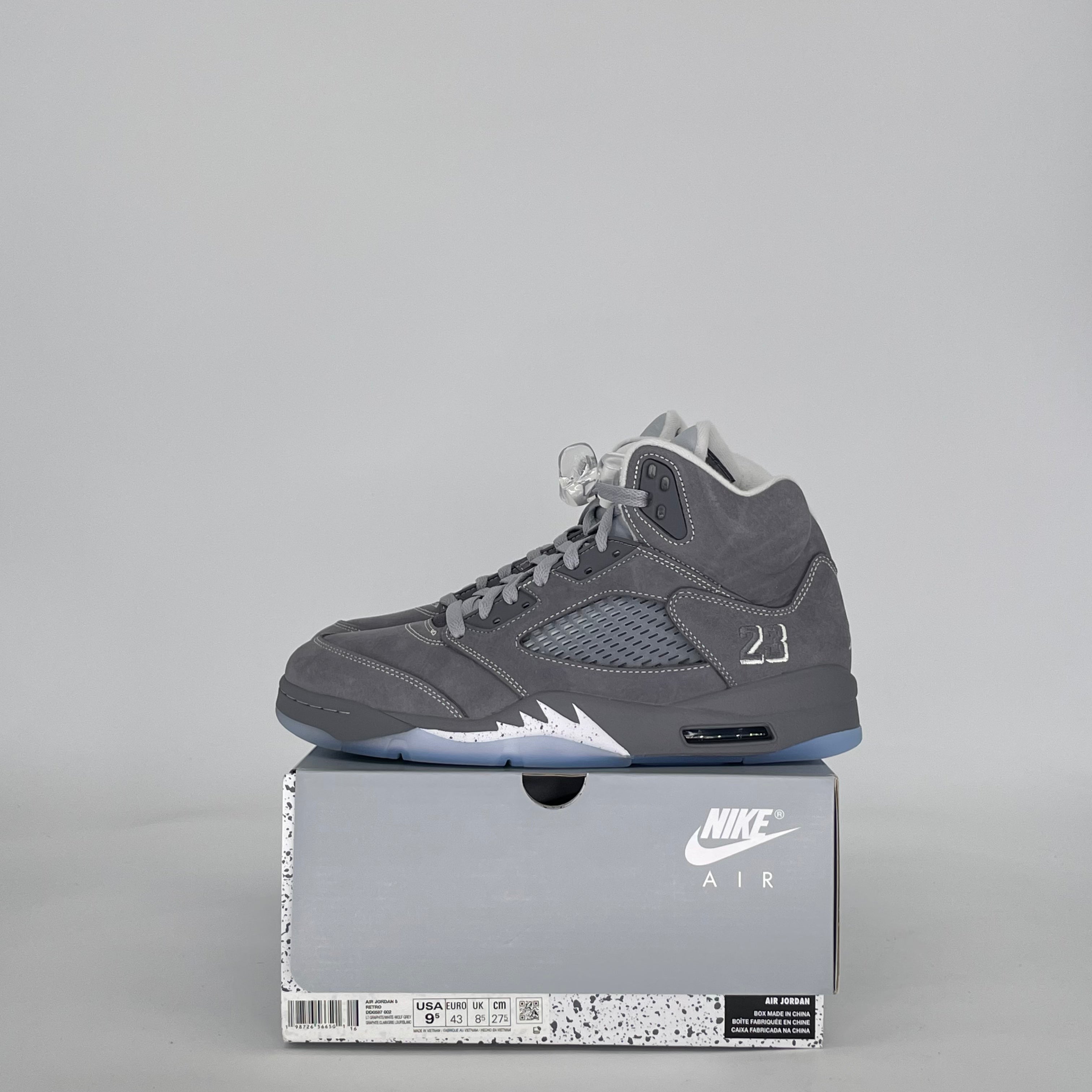 AIR JORDAN 5 WOLF GREY DD0587-002 SIZE 9.5/11W