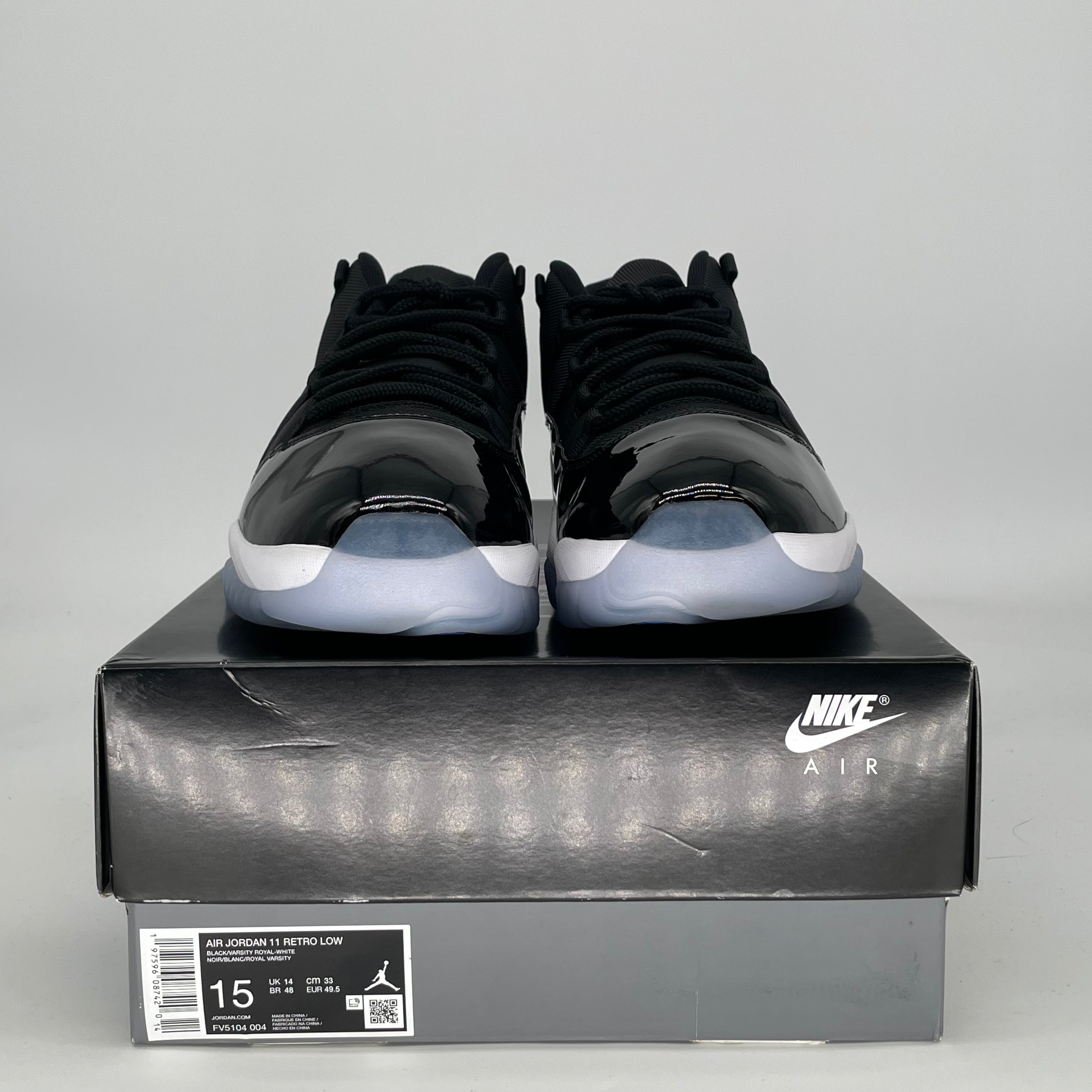 AIR JORDAN 11 LOW SPACE JAM FV5104-004 SIZE 15/16.5W