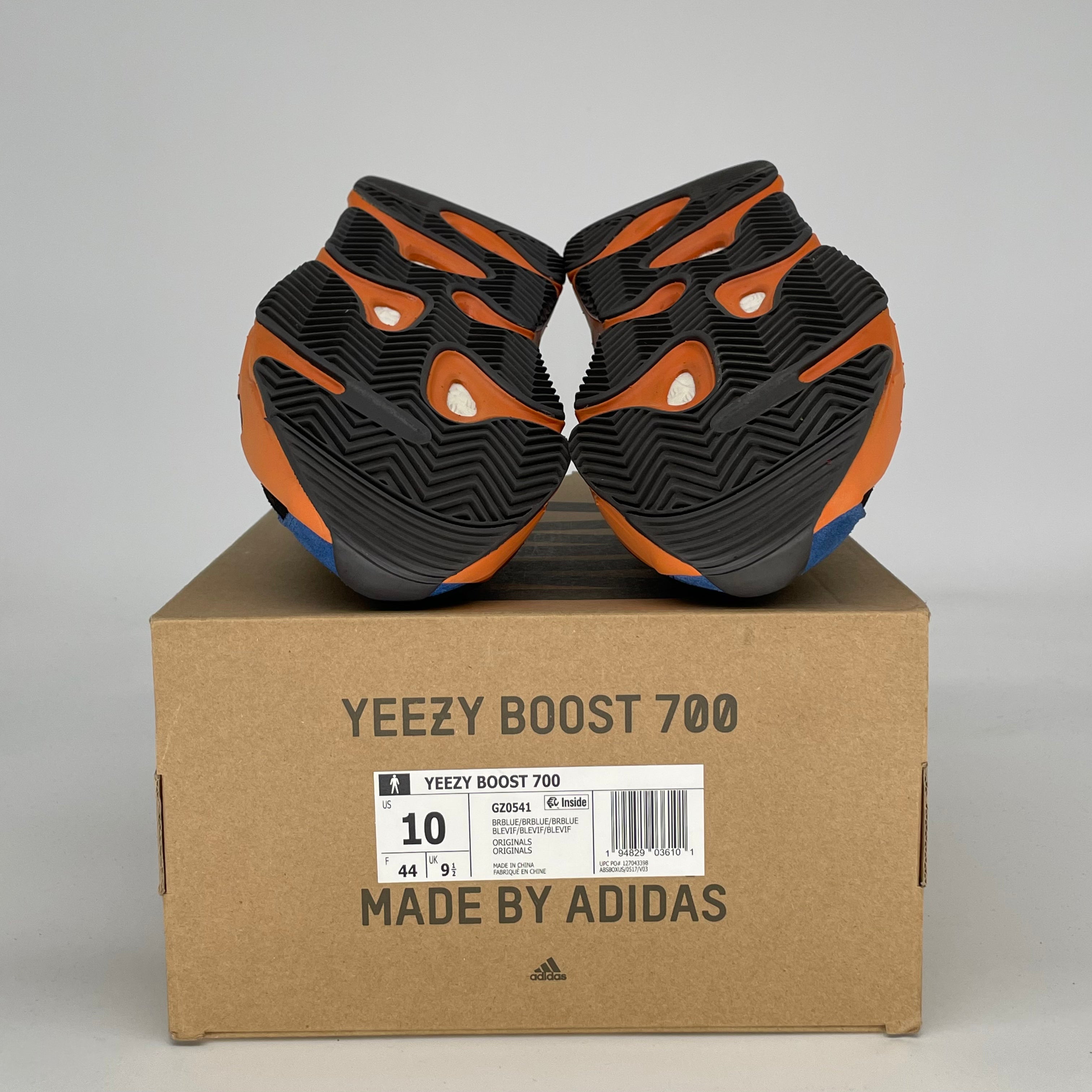 ADIDAS YEEZY 700 BRIGHT BLUE GZ0541 SIZE 10/11.5W