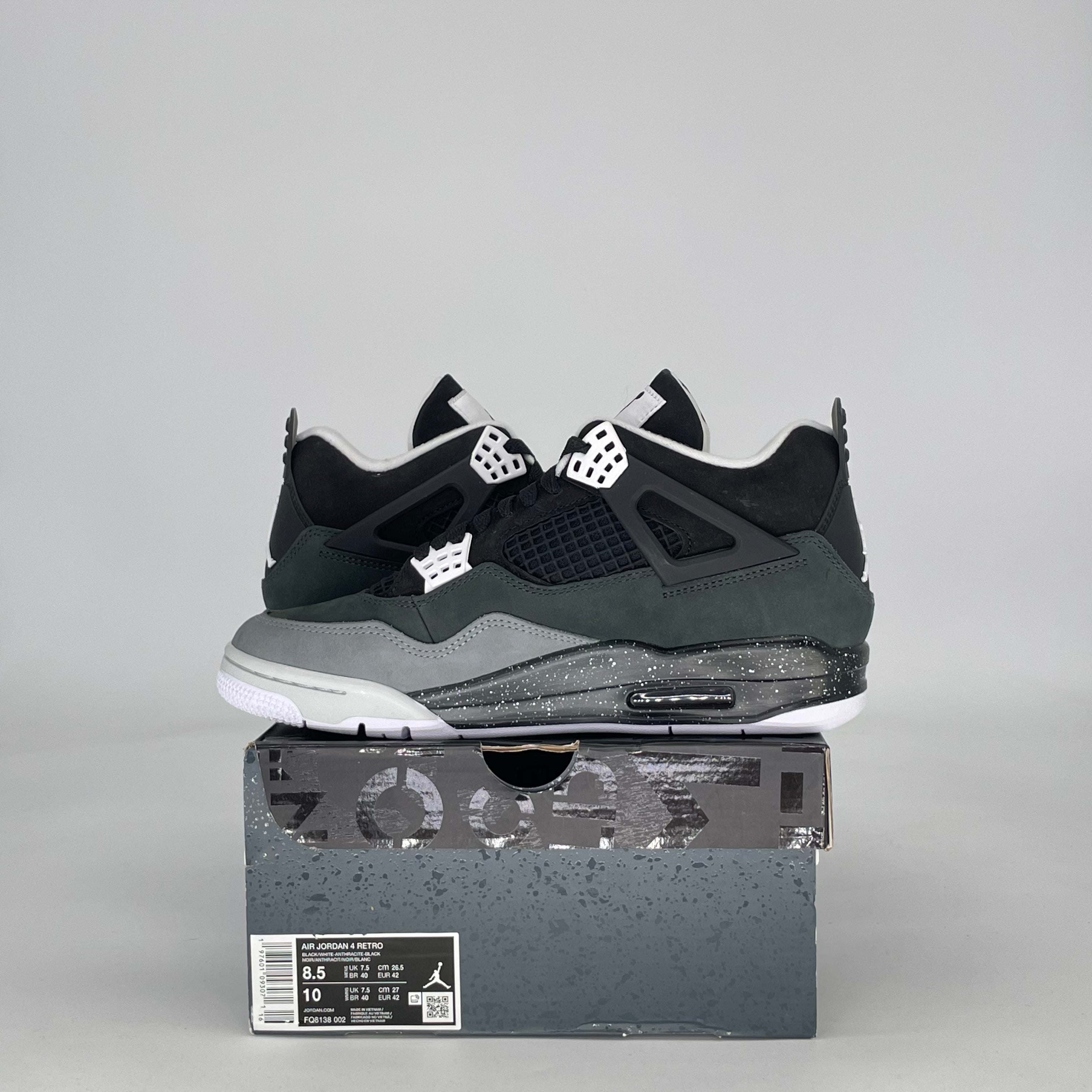 AIR JORDAN 4 FEAR FQ8138-002 SIZE 8.5/10W