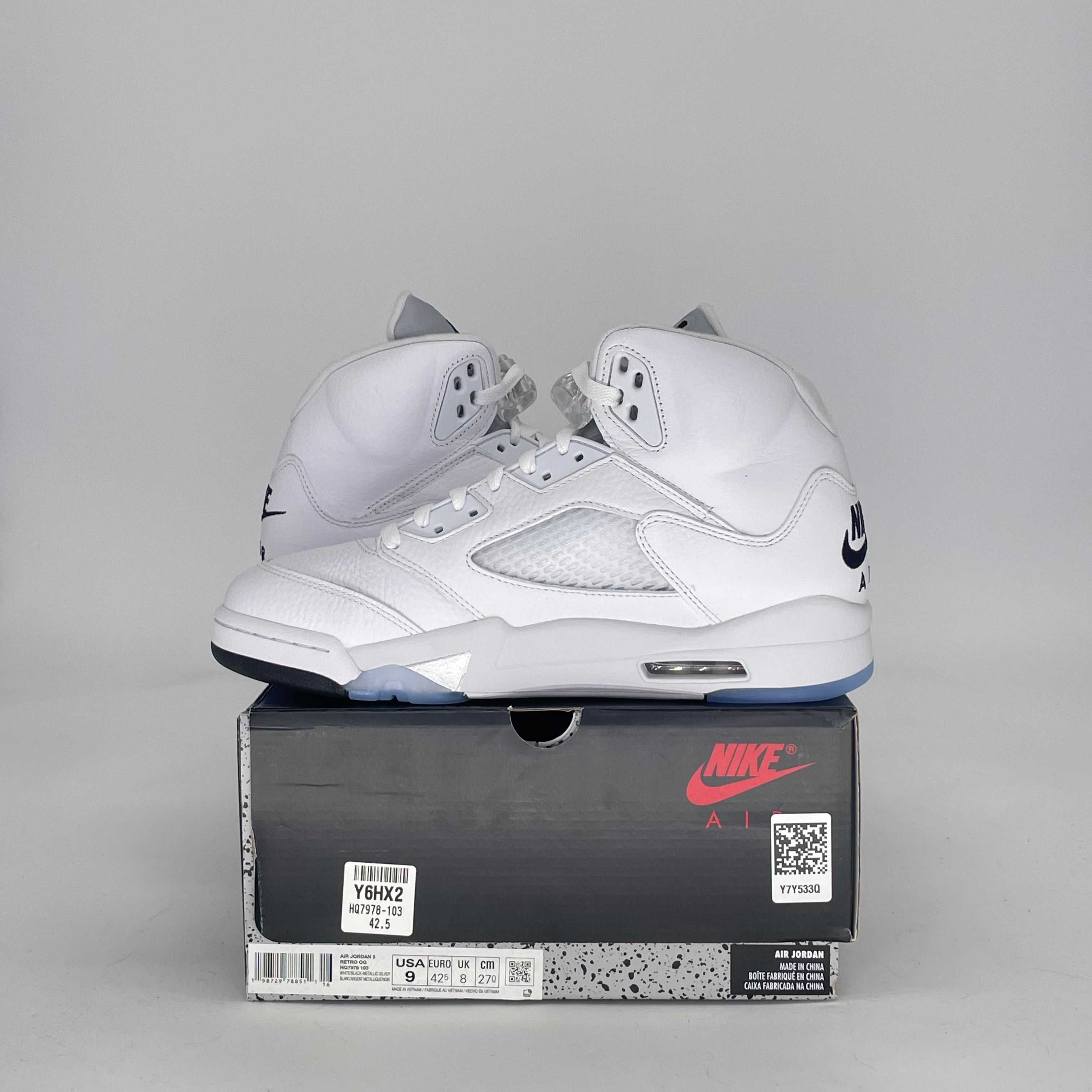 AIR JORDAN 5 WHITE METALLIC HQ7978-103 SIZE 9/10.5W