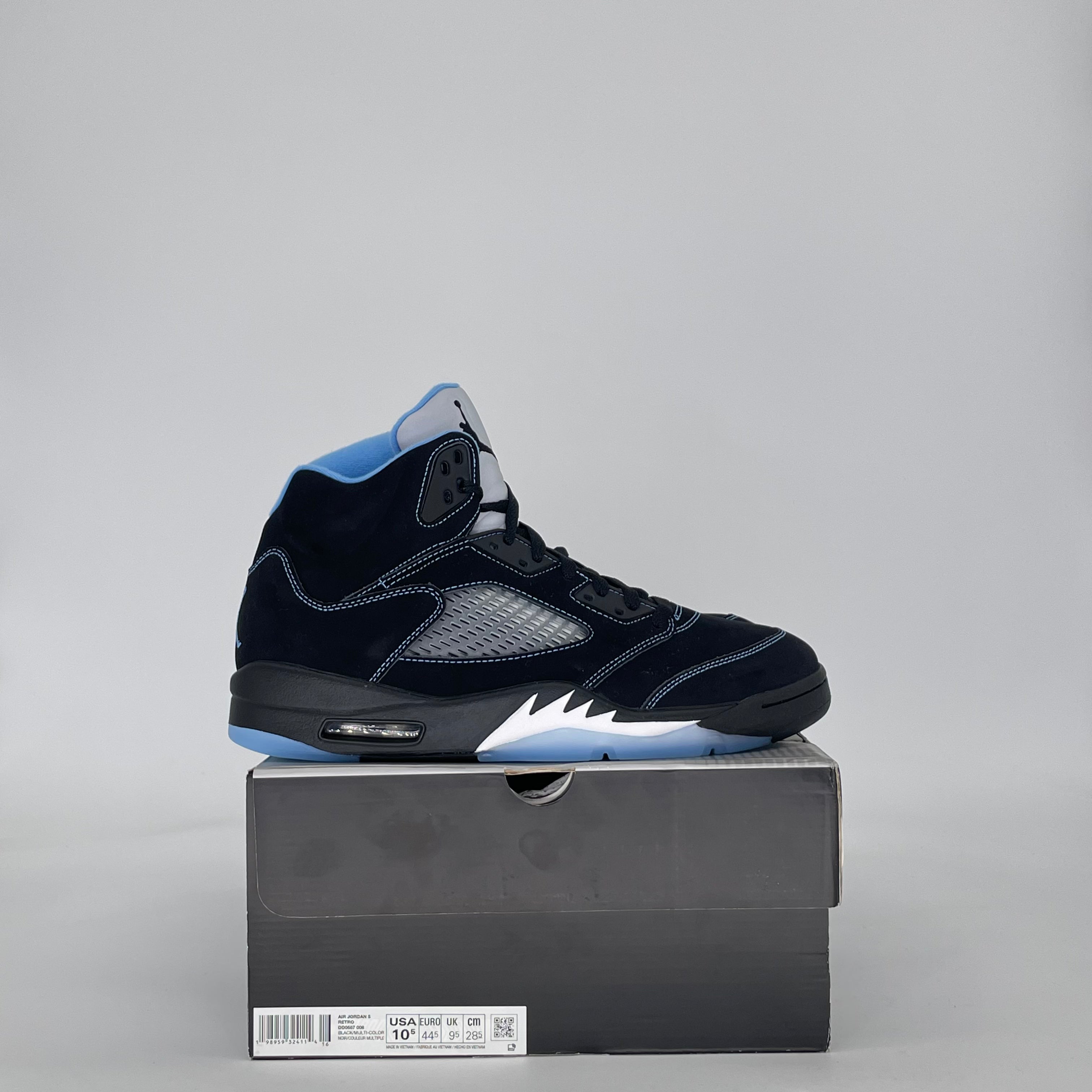 AIR JORDAN 5 BLACK UNIVERSITY BLUE DD0587-008 SIZE 10.5/12W