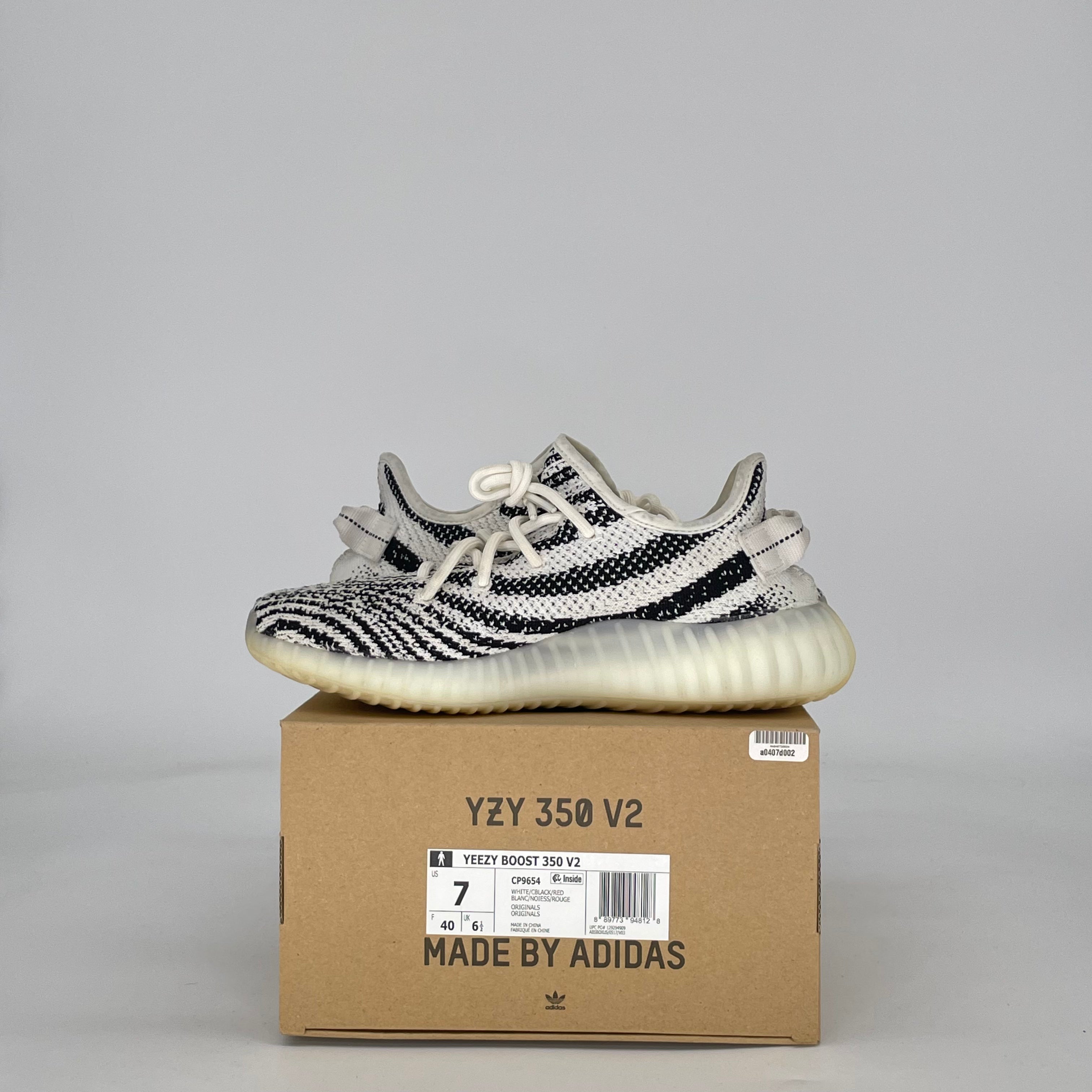 ADIDAS YEEZY BOOST 350 V2 ZEBRA CP9654 SIZE 7/8.5W GS