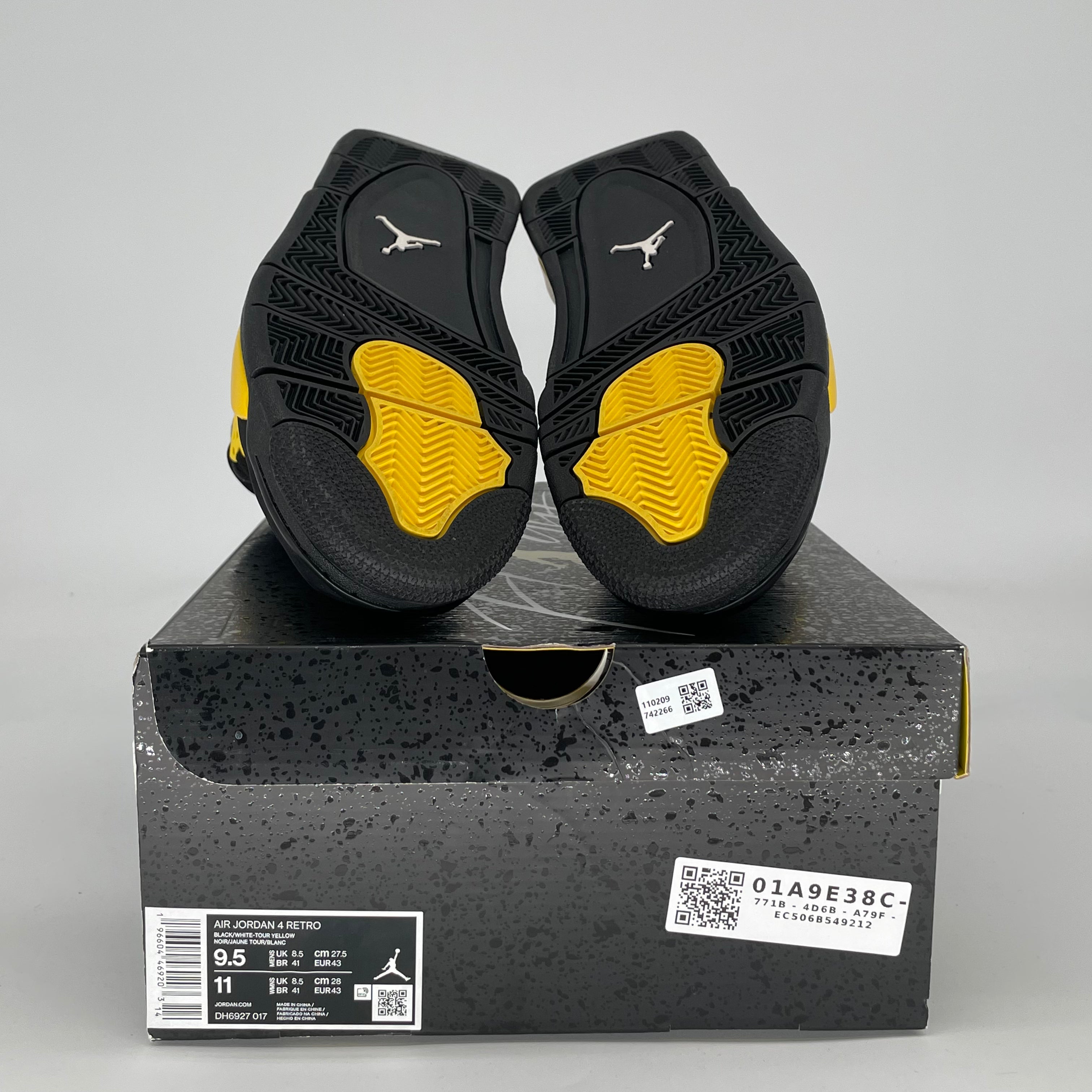 AIR JORDAN 4 THUNDER DH6927-017 SIZE 9.5/11W