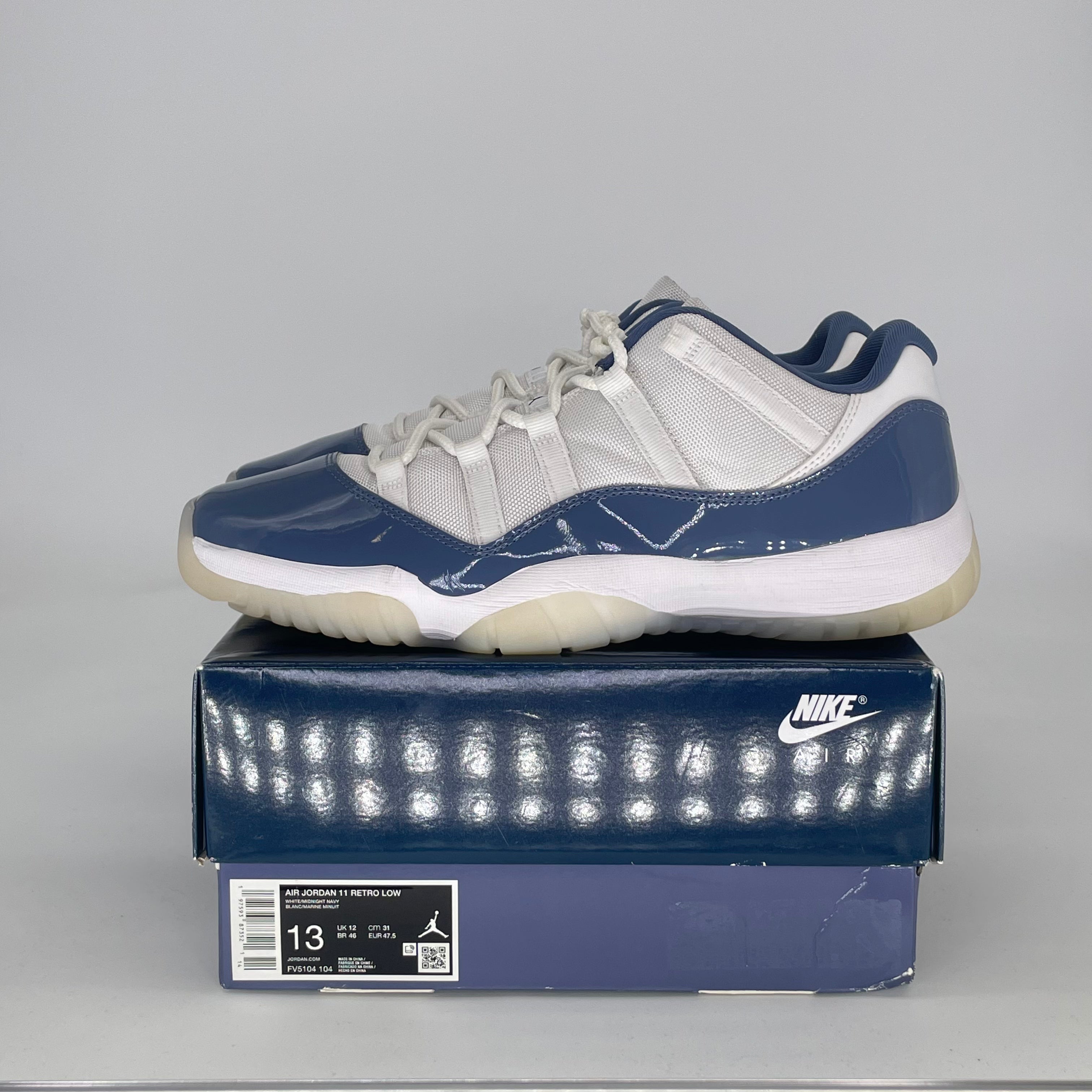 AIR JORDAN 11 LOW DIFFUSED BLUE FV5121-104 SIZE 13/14.5W