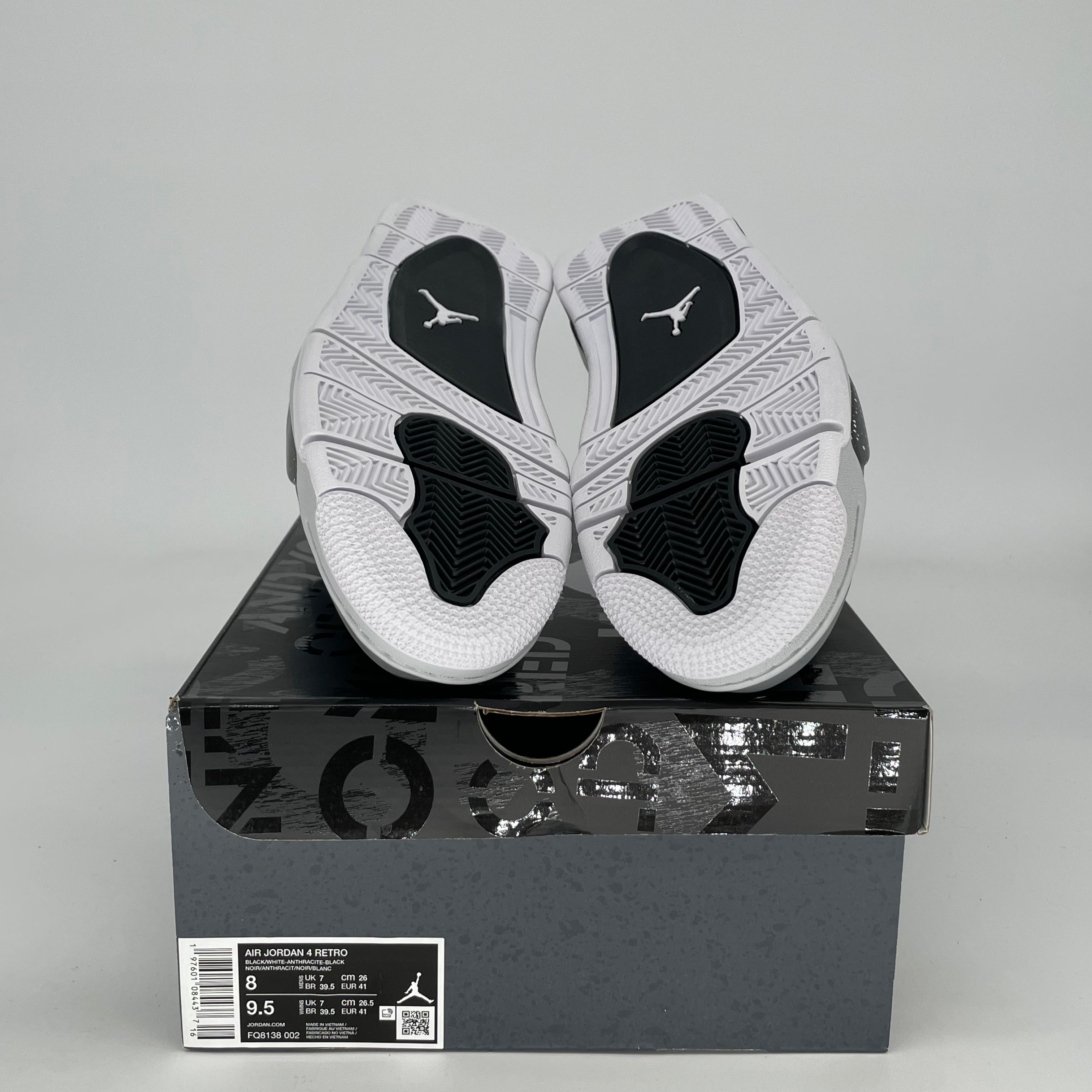 AIR JORDAN 4 FEAR FQ8138-002 SIZE 8/9.5W