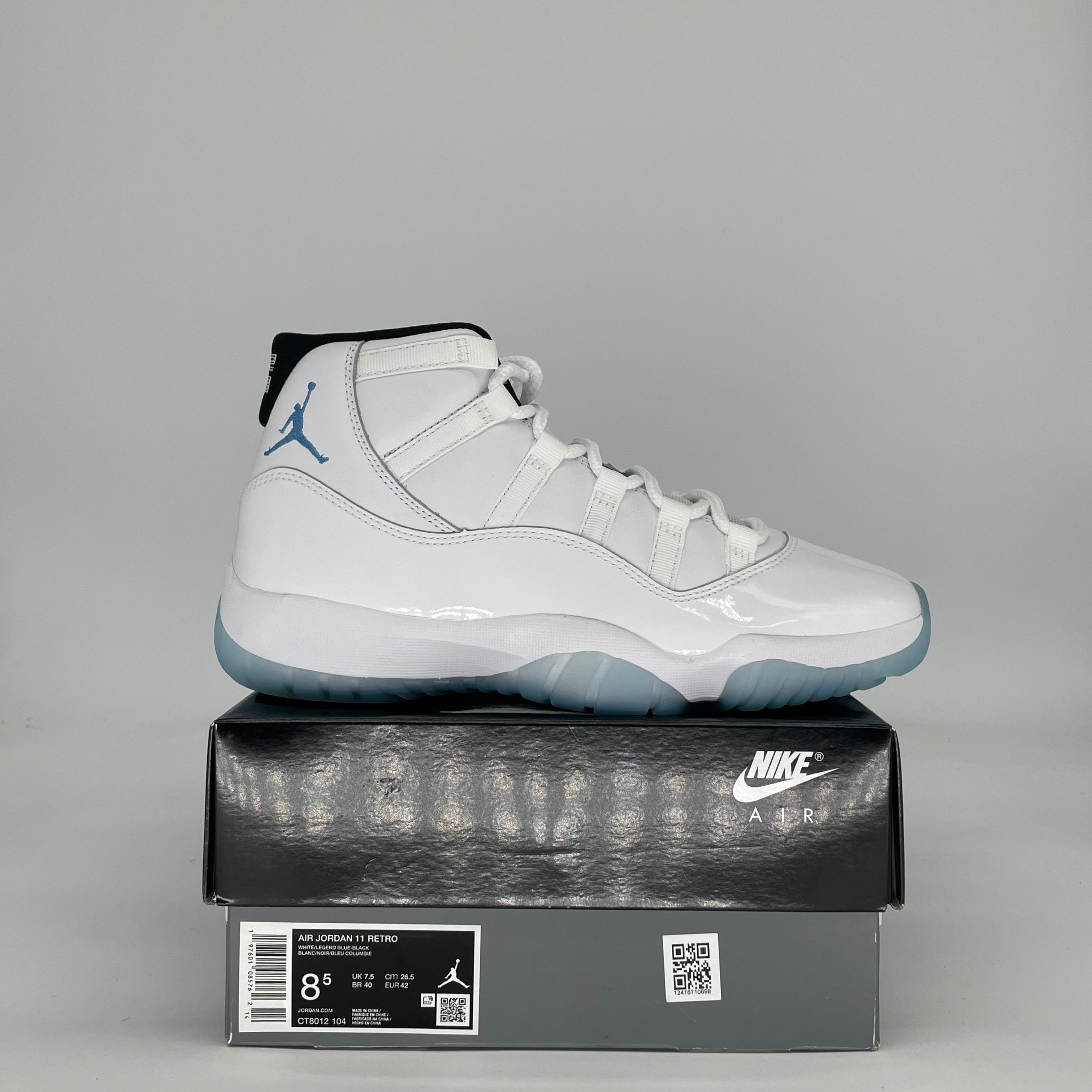 AIR JORDAN 11 LEGEND BLUE CT8012-104 SIZE 8.5/10W