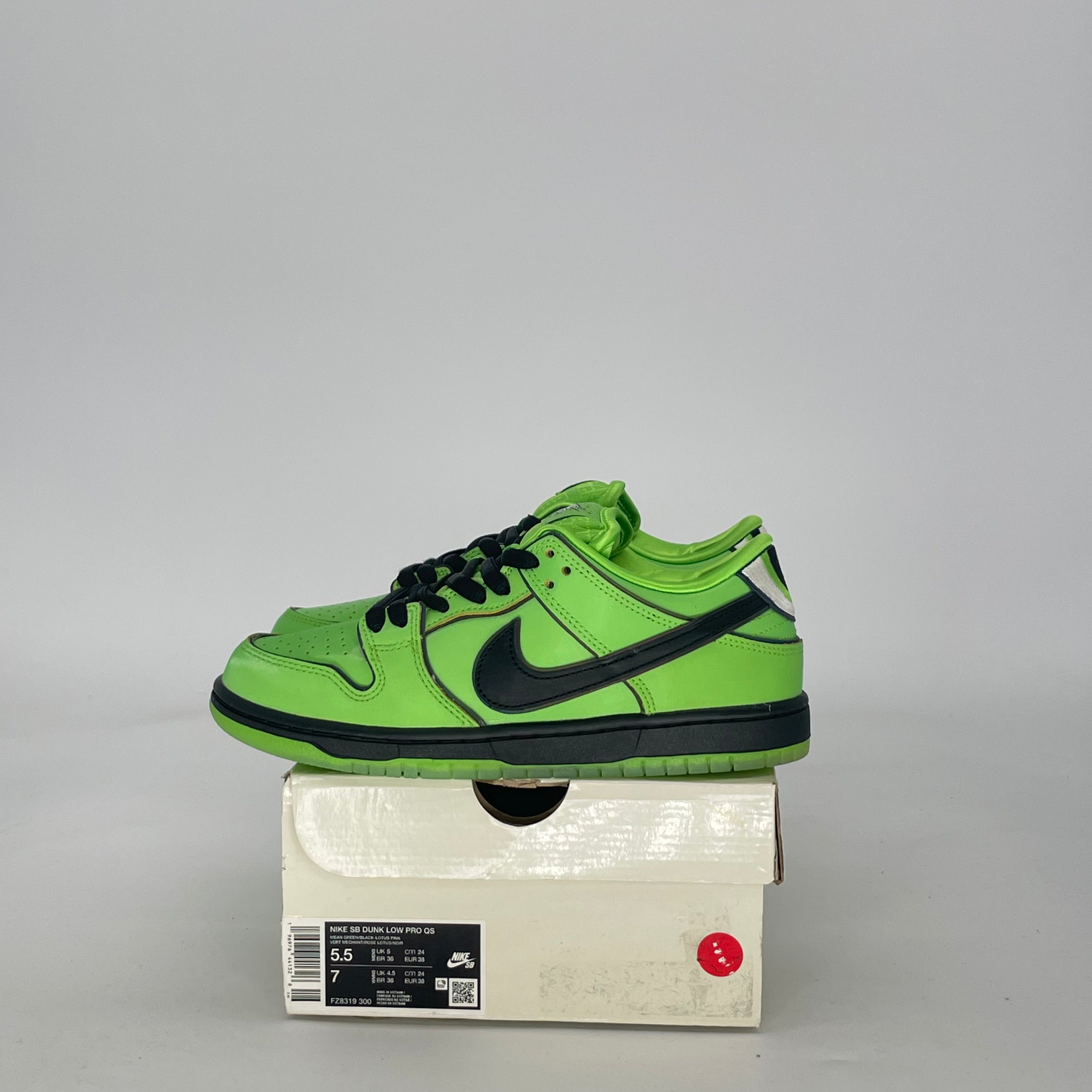 NIKE SB DUNK LOW THE POWERPUFF GIRLS BUTTERCUP FZ8319-300 SIZE 7/8.5W GS
