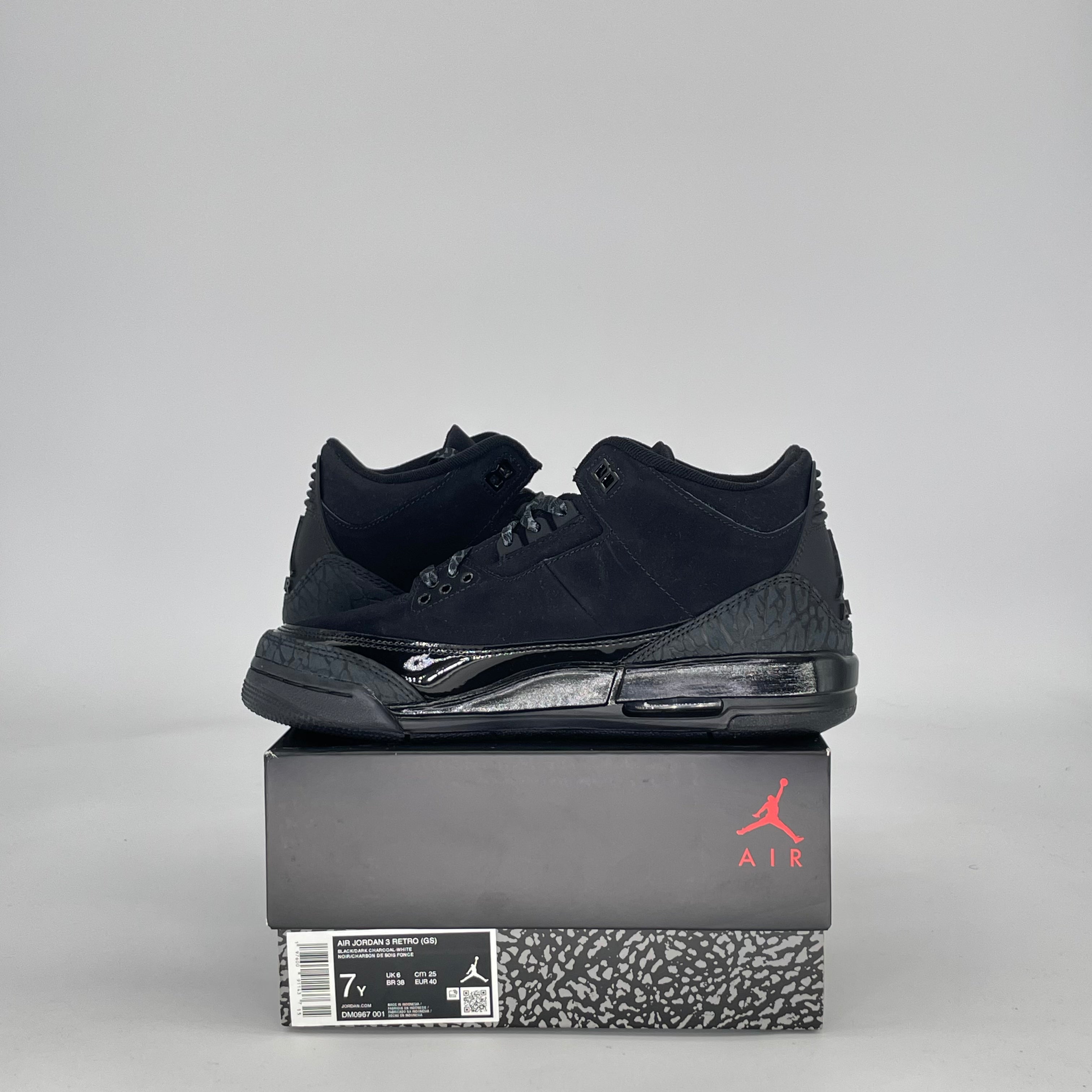 AIR JORDAN 3 BLACK CAT DM0967-001 SIZE 7/8.5W GS