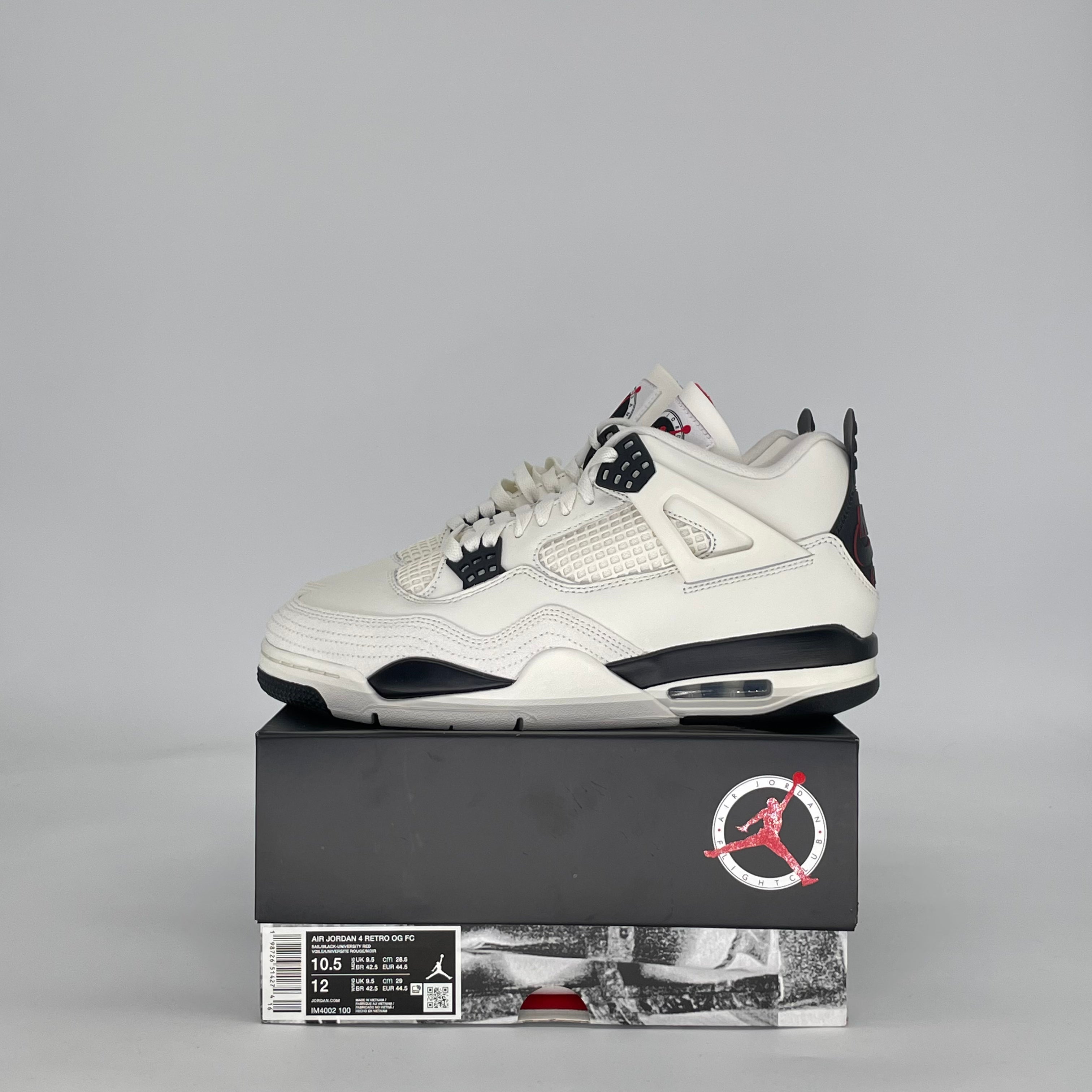 AIR JORDAN 4 FLIGHT CLUB IM4002-100 SIZE 10.5/12W