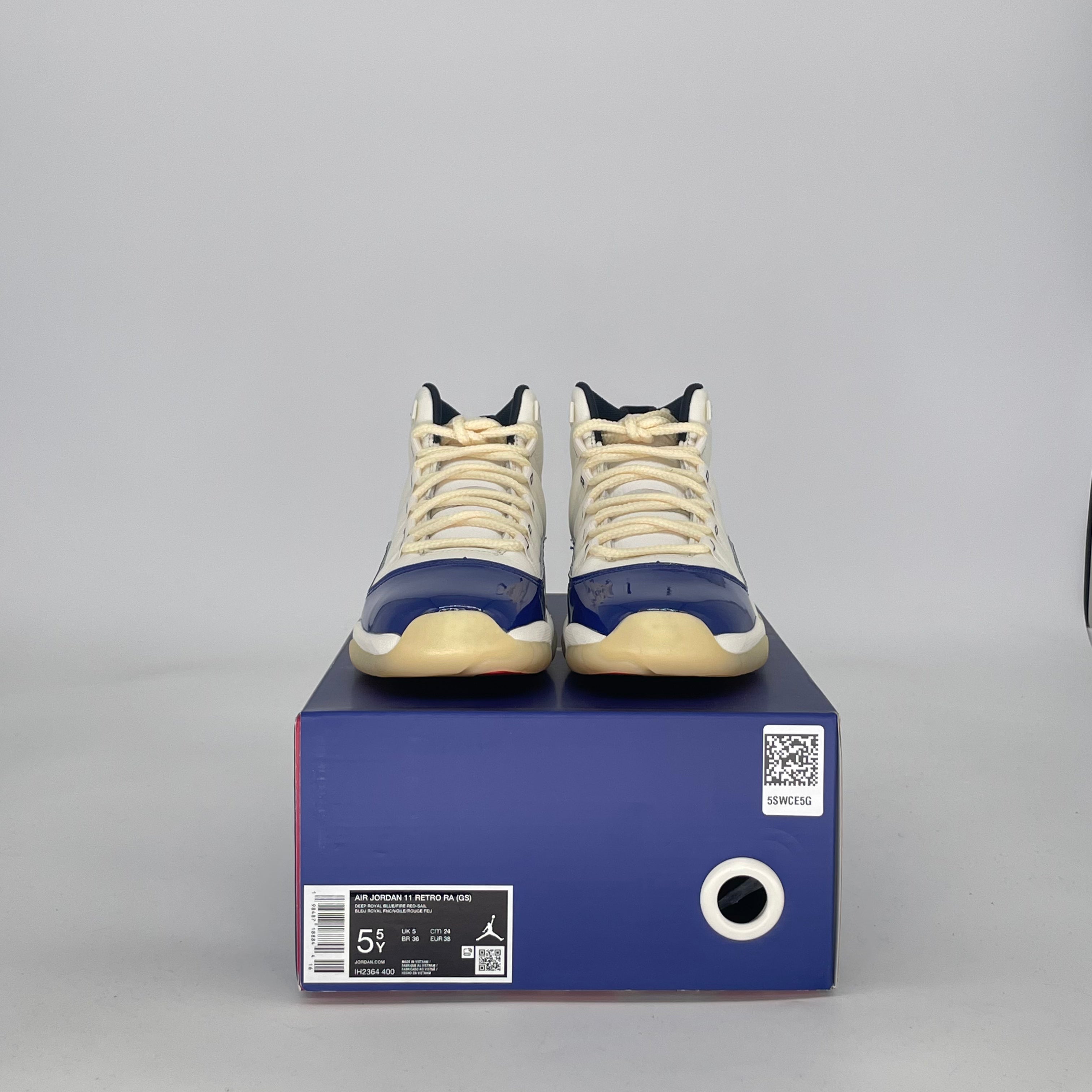AIR JORDAN 11 RARE AIR IH2364-400 SIZE 5.5/7W GS