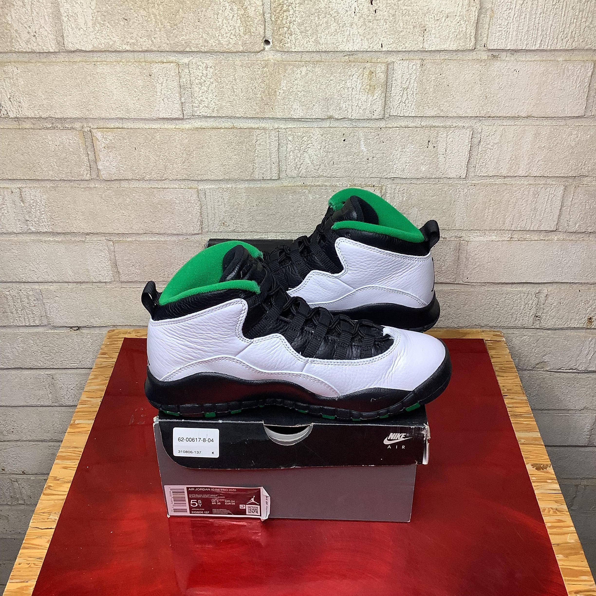 AIR JORDAN 10 SEATTLE SIZE 5.5/7W 310806-137