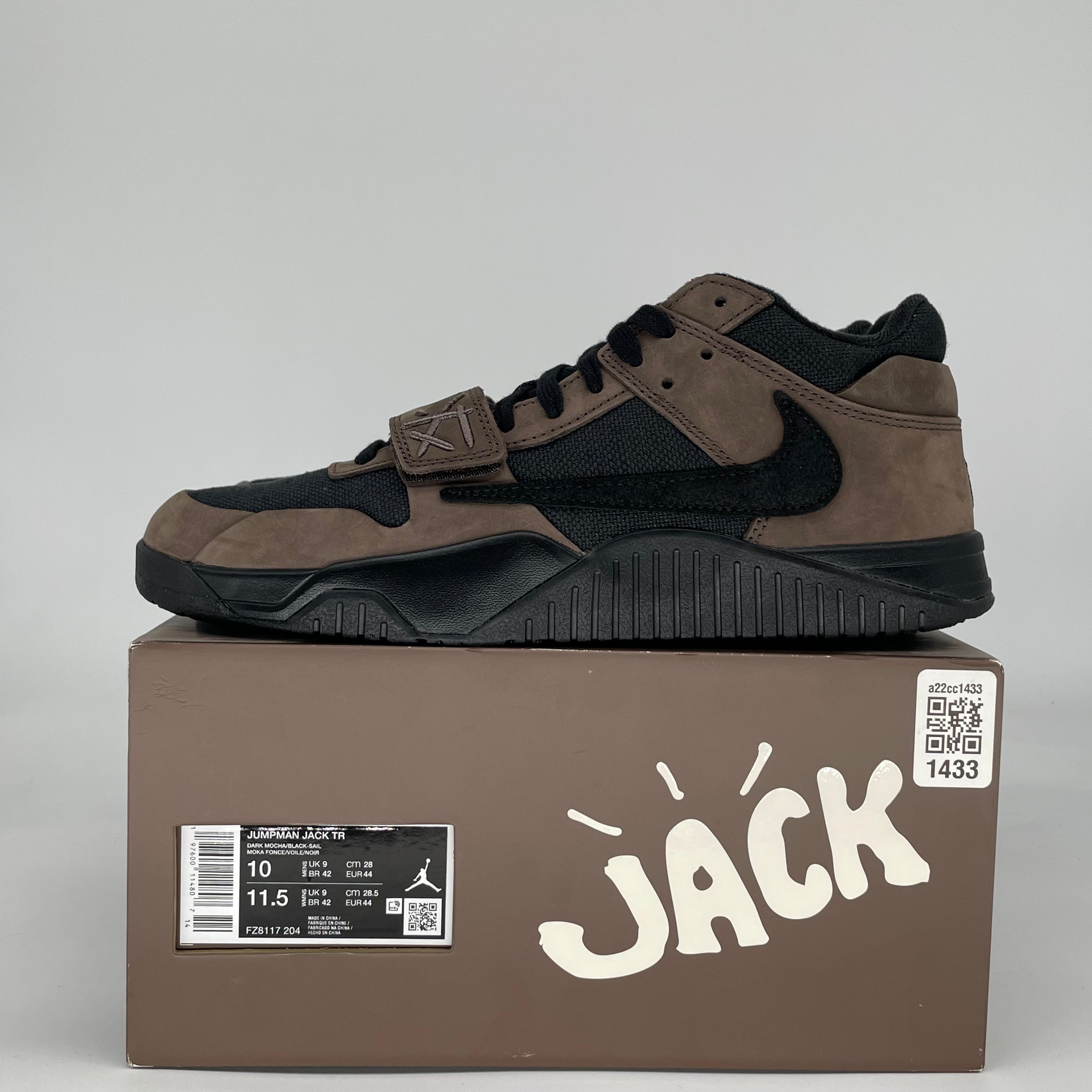 TRAVIS SCOTT X JORDAN JUMPMAN JACK TR DARK MOCHA FZ8117-204 SIZE 10/11.5W