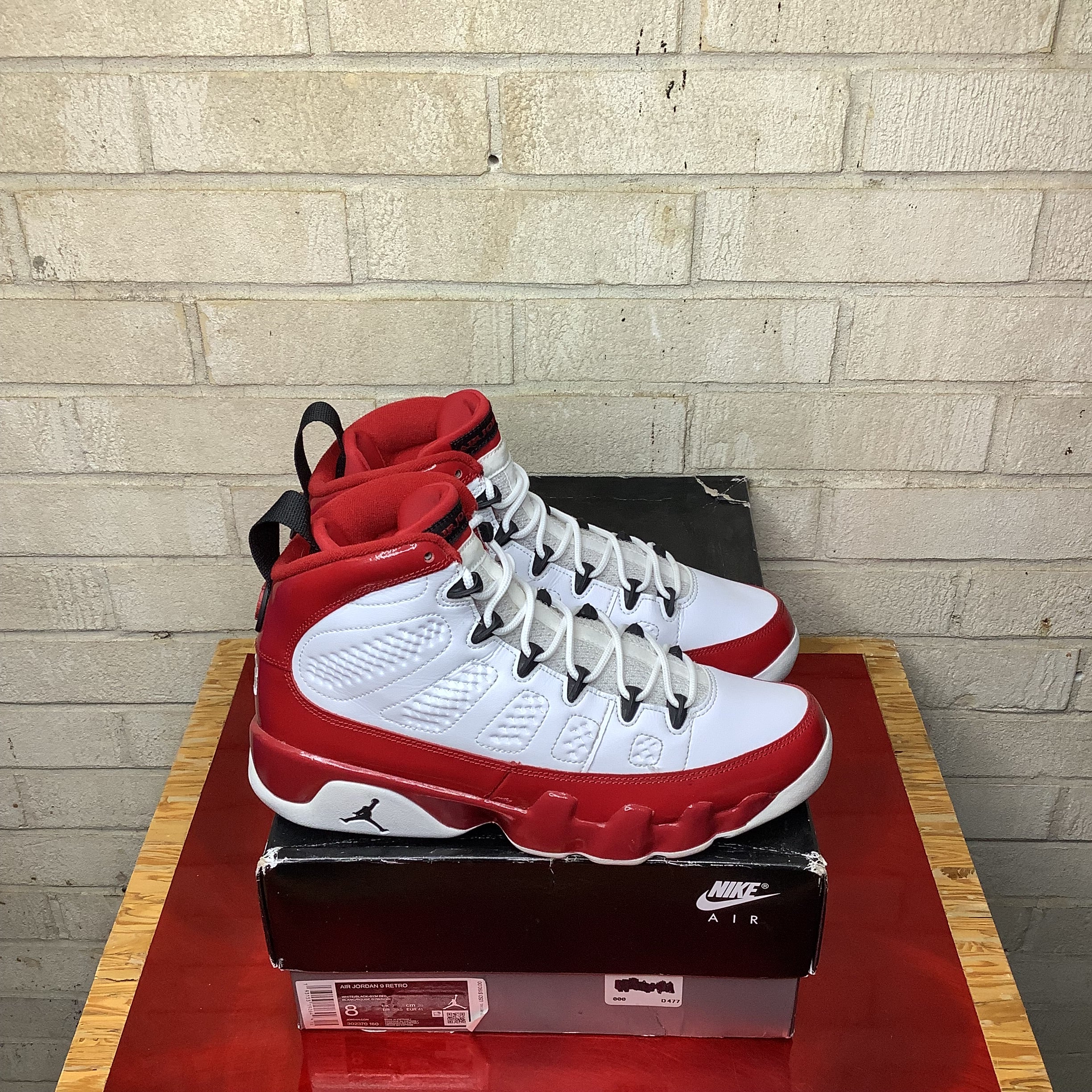 AIR JORDAN 9 GYM RED SIZE 8/9.5W 302370-160