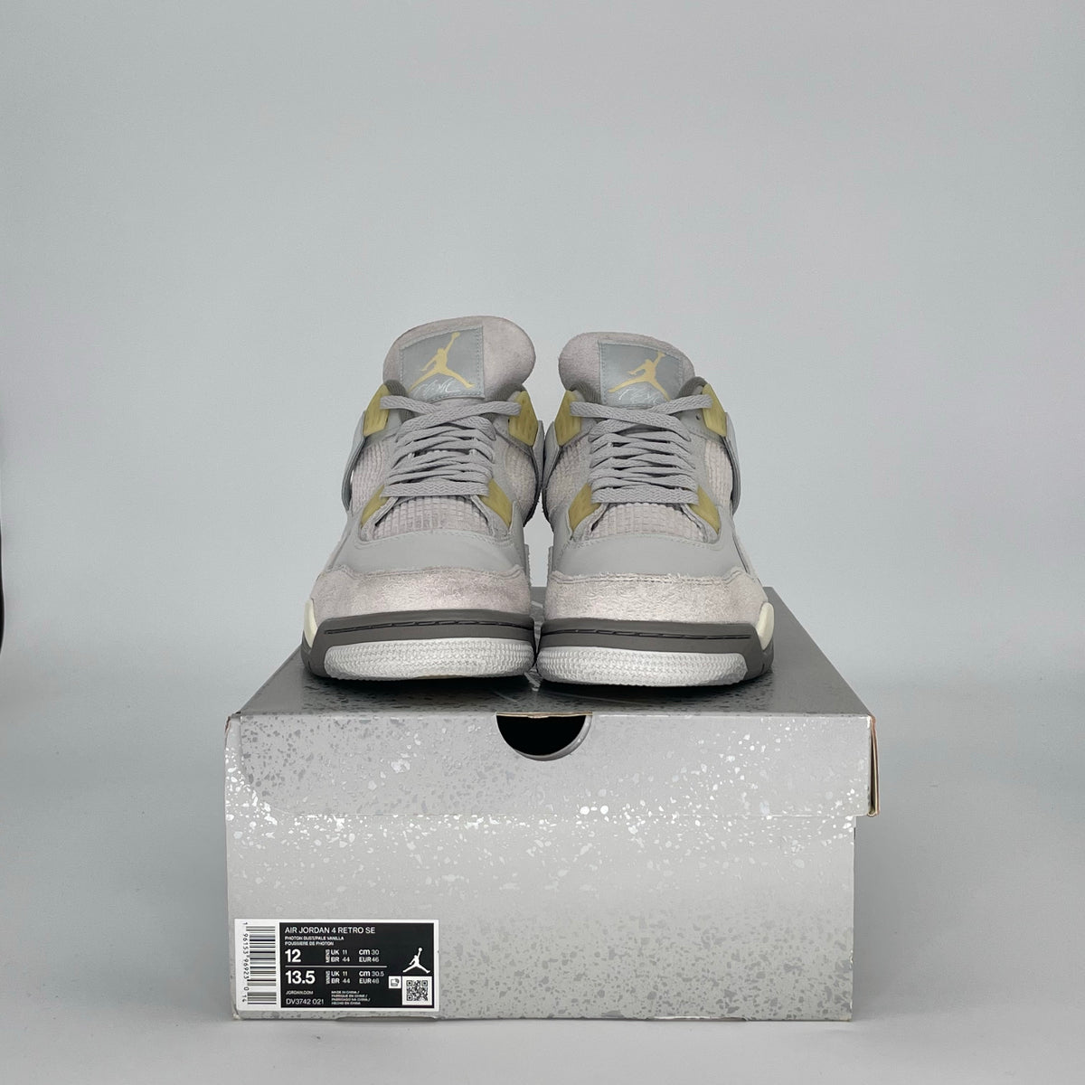 Jordan 4 Retro SE Craft Photon Dust