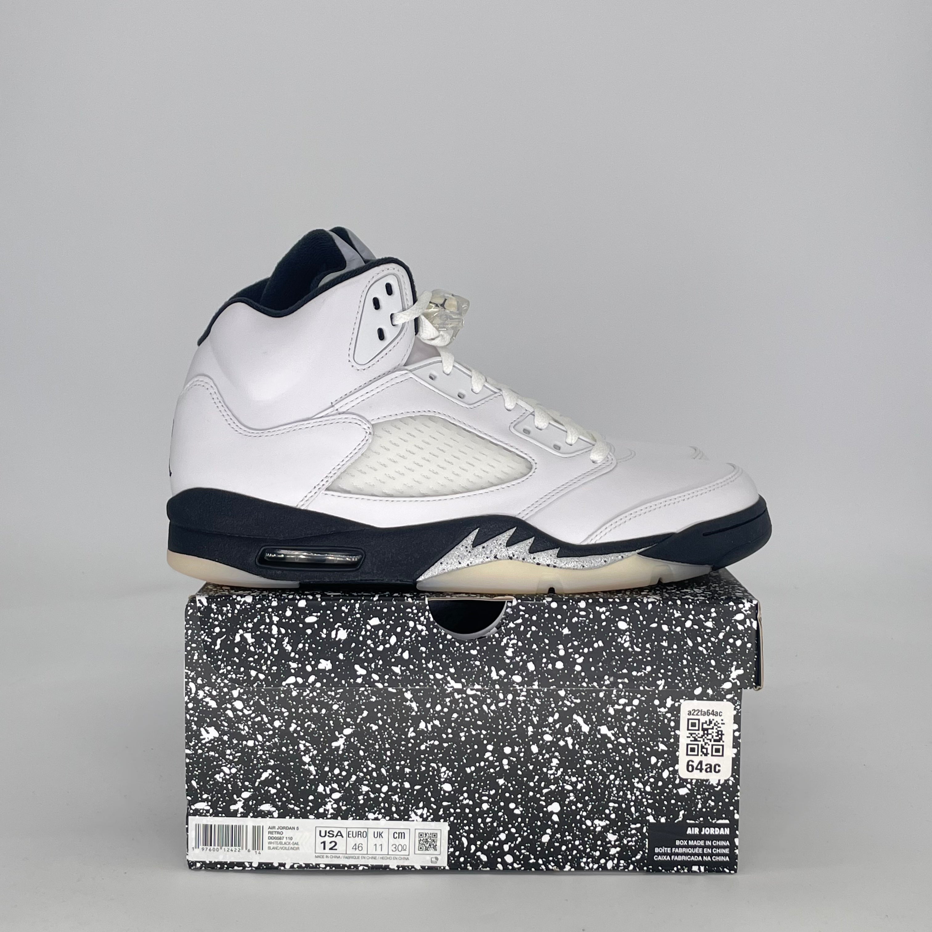 AIR JORDAN 5 REVERSE METALLIC DD0587-110 SIZE 12/13.5W